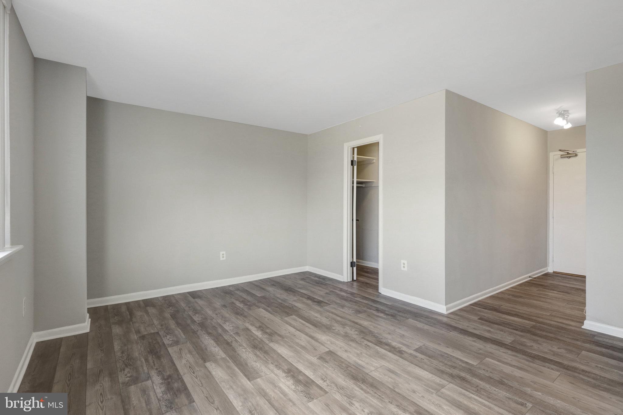 WAVERLY HILLS - Residential