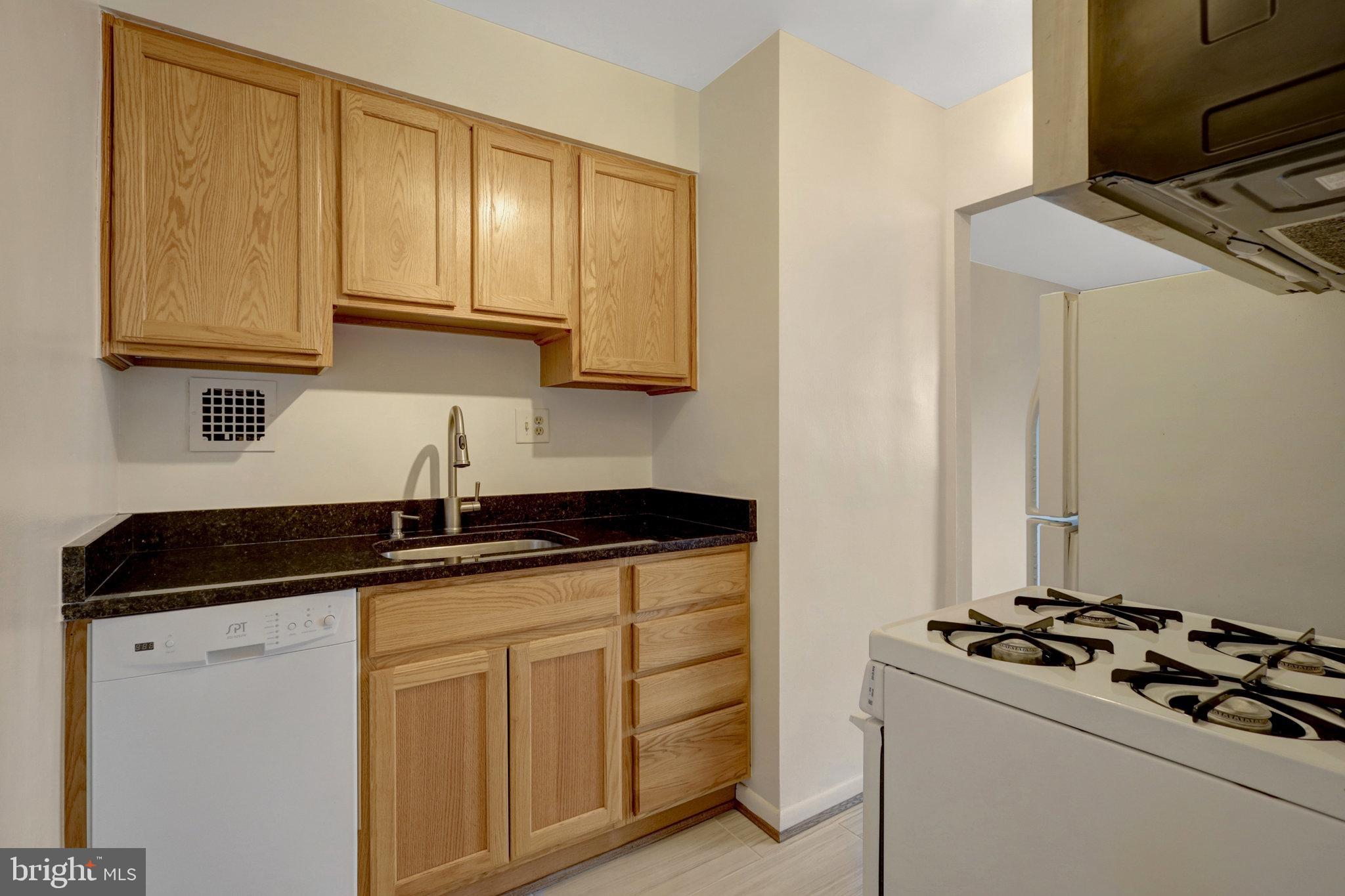 WAVERLY HILLS - Residential