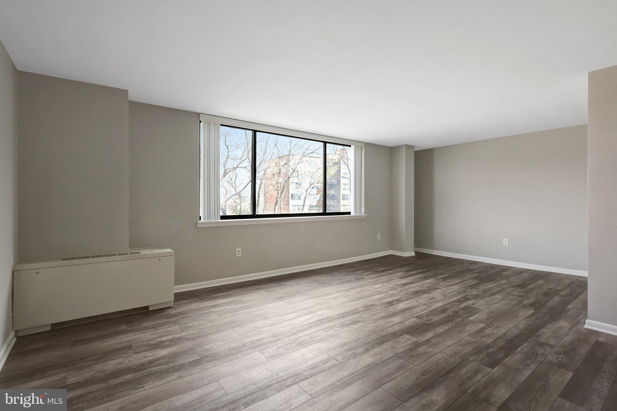 WAVERLY HILLS - Residential