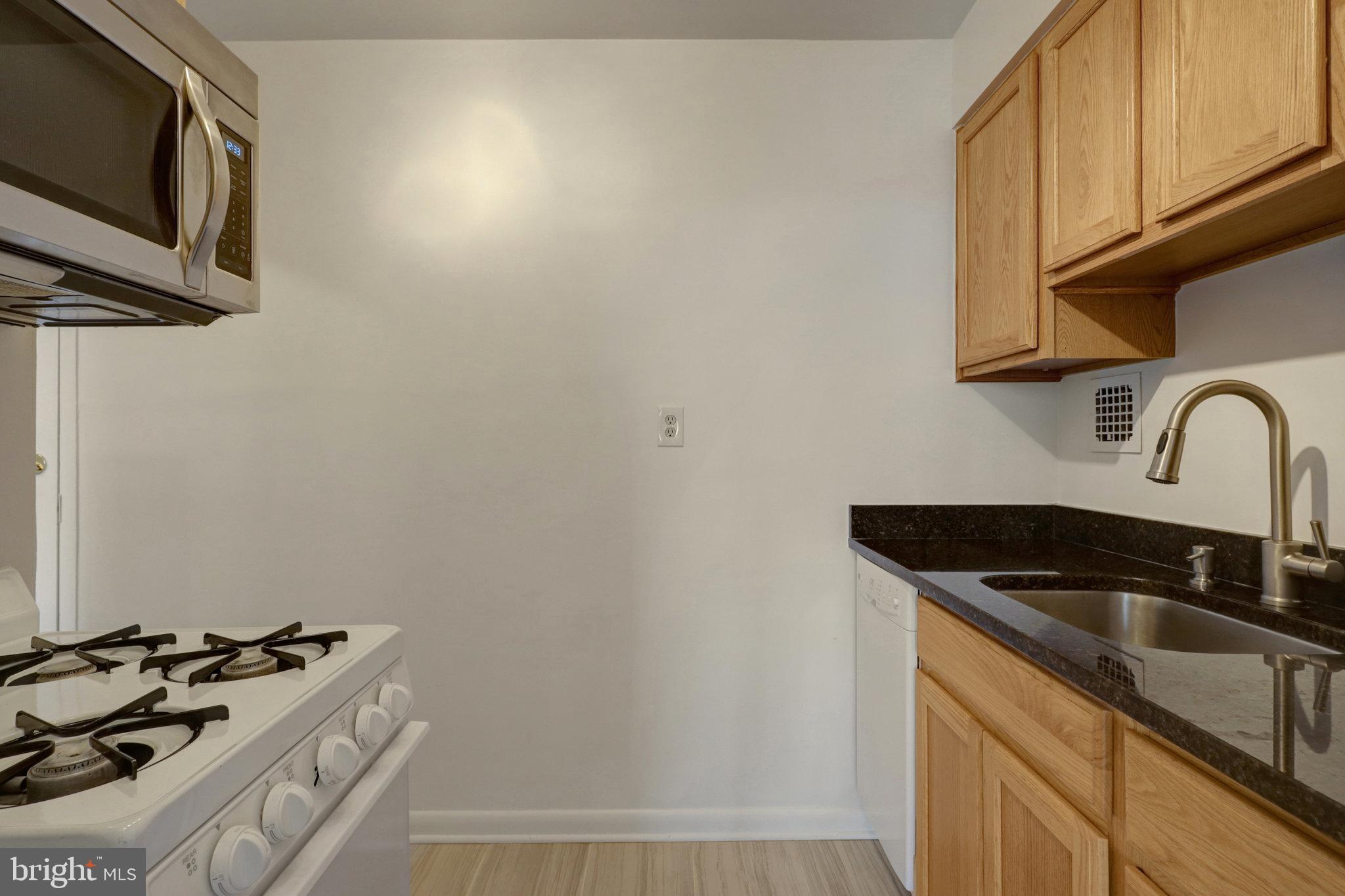 WAVERLY HILLS - Residential