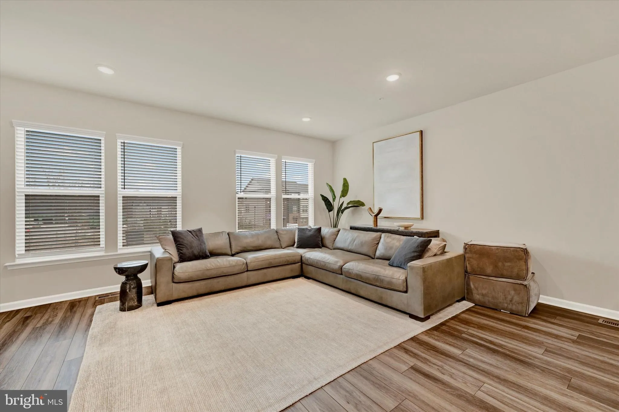 Laurel, Maryland 20724, United States, 4 Bedrooms Bedrooms, ,4 BathroomsBathrooms,Residential,Active,251938