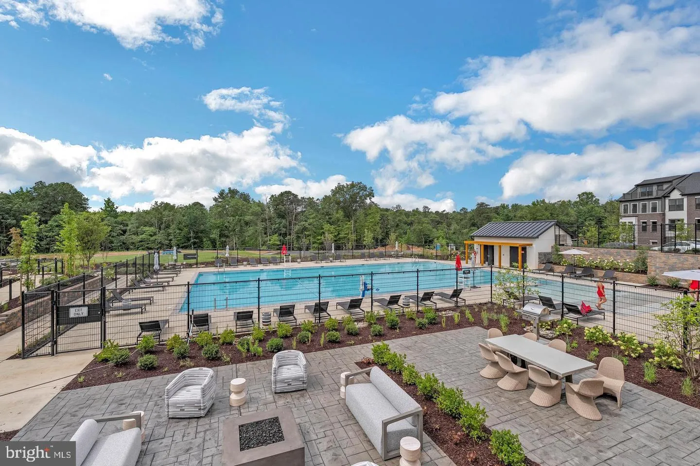 Laurel, Maryland 20724, United States, 4 Bedrooms Bedrooms, ,4 BathroomsBathrooms,Residential,Active,251938