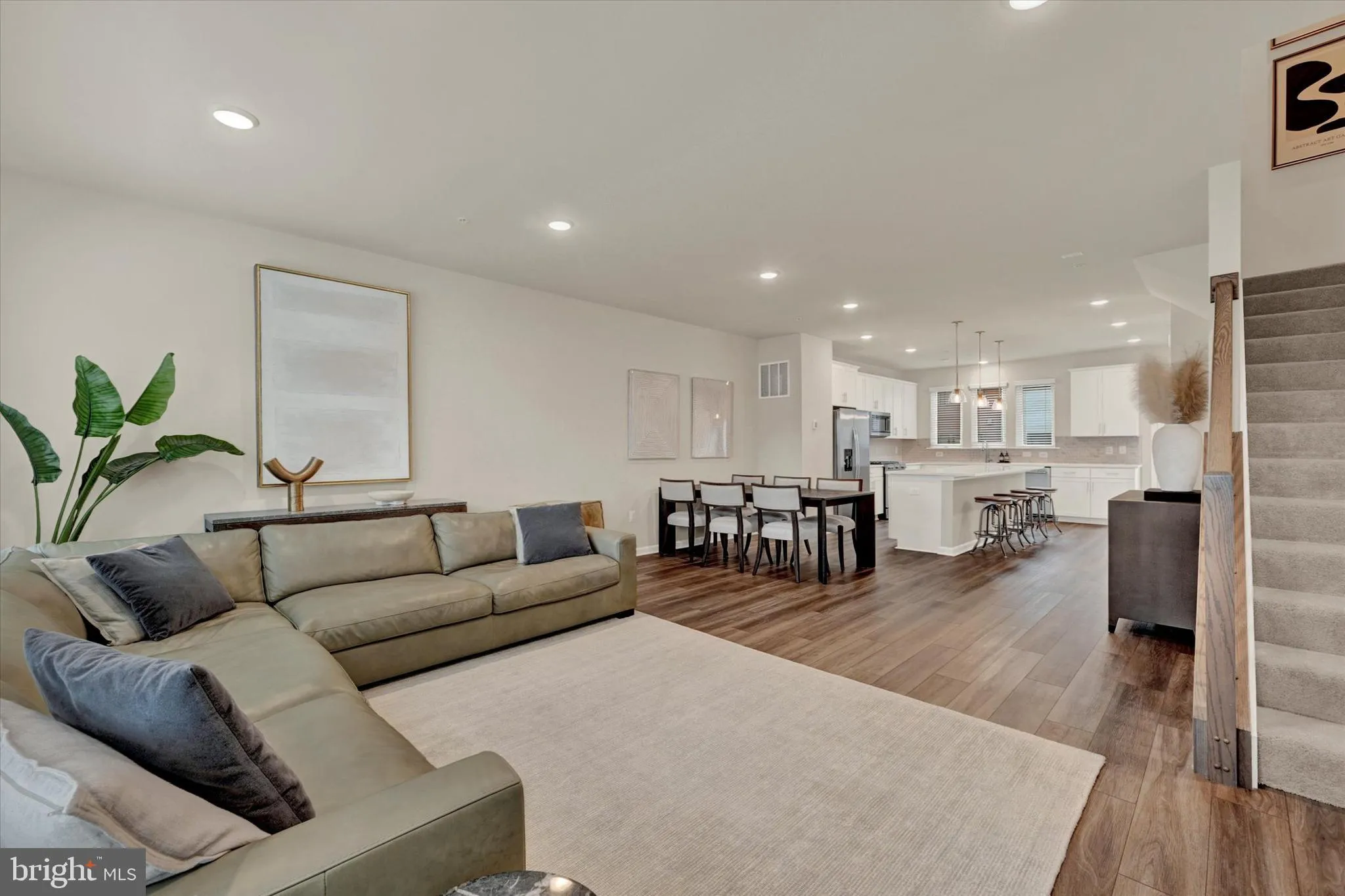 Laurel, Maryland 20724, United States, 4 Bedrooms Bedrooms, ,4 BathroomsBathrooms,Residential,Active,251938