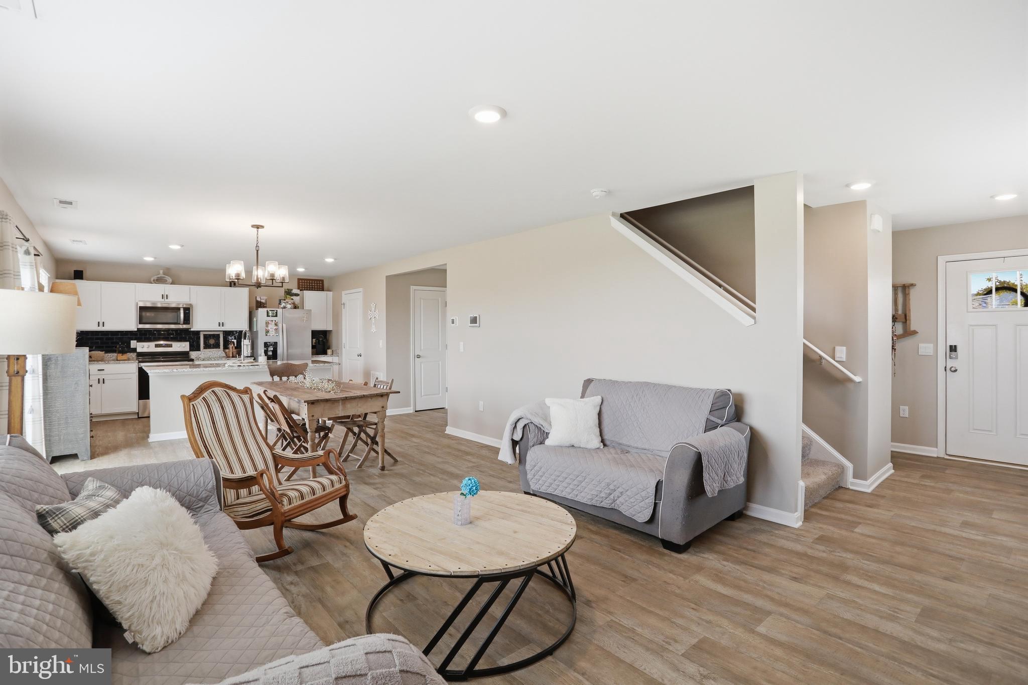 COYOTE RUN - Residential