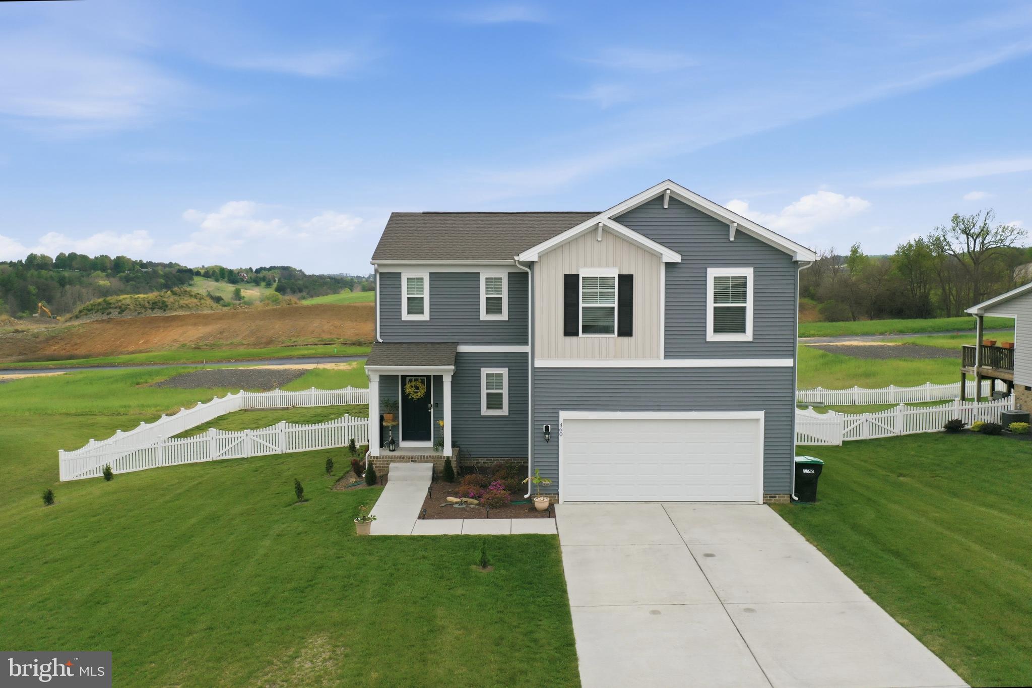 460 MESA COURT