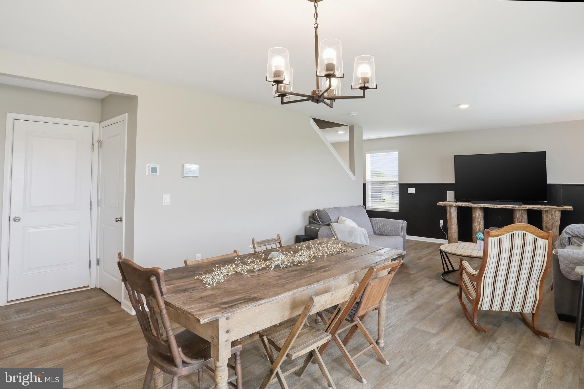 COYOTE RUN - Residential