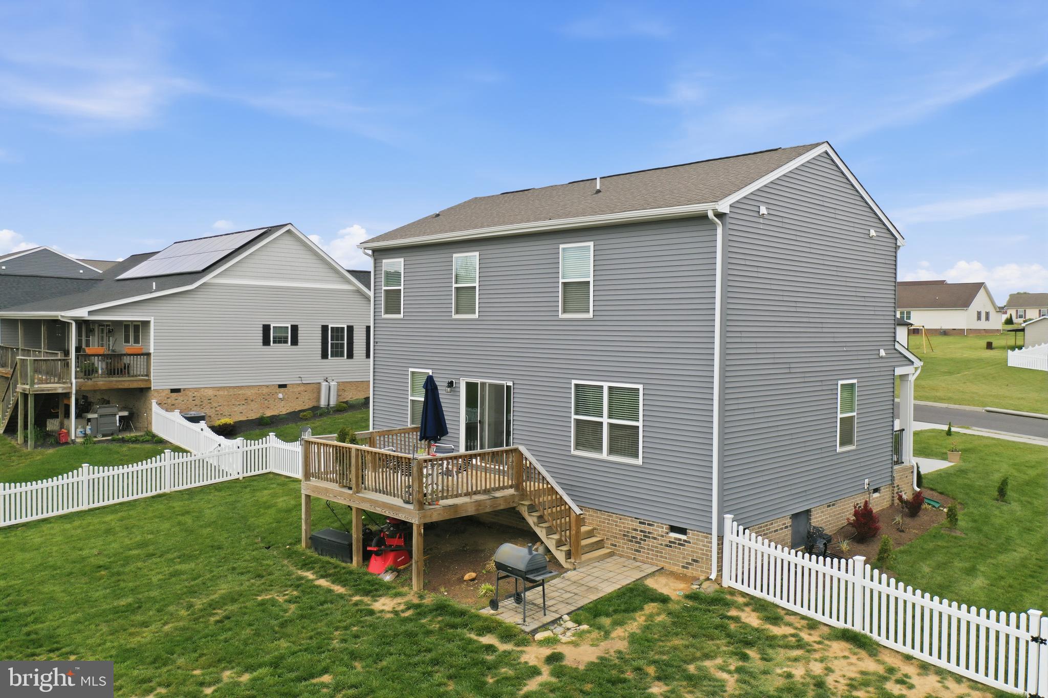 460 MESA COURT