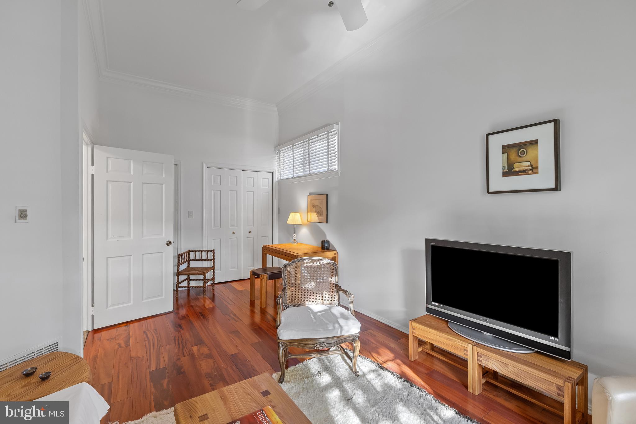 SOUTHGATE HARBOR - Residential