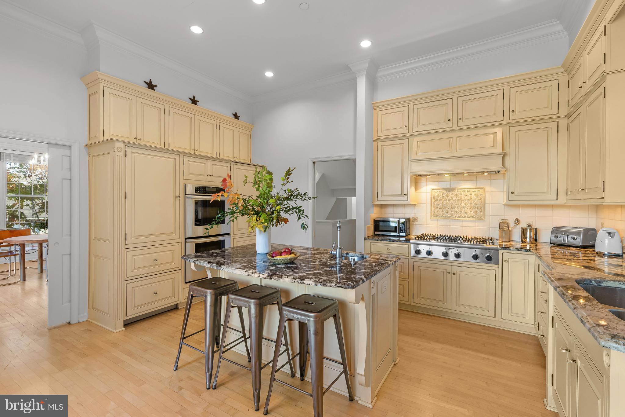 SOUTHGATE HARBOR - Residential