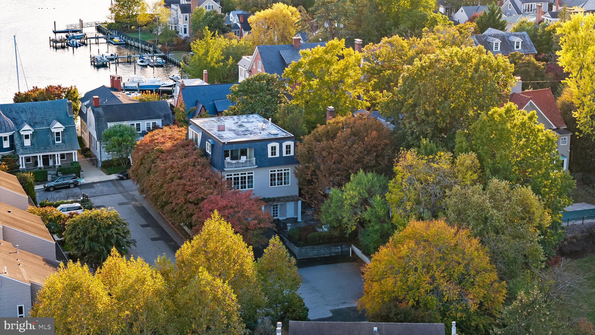 SOUTHGATE HARBOR - Residential