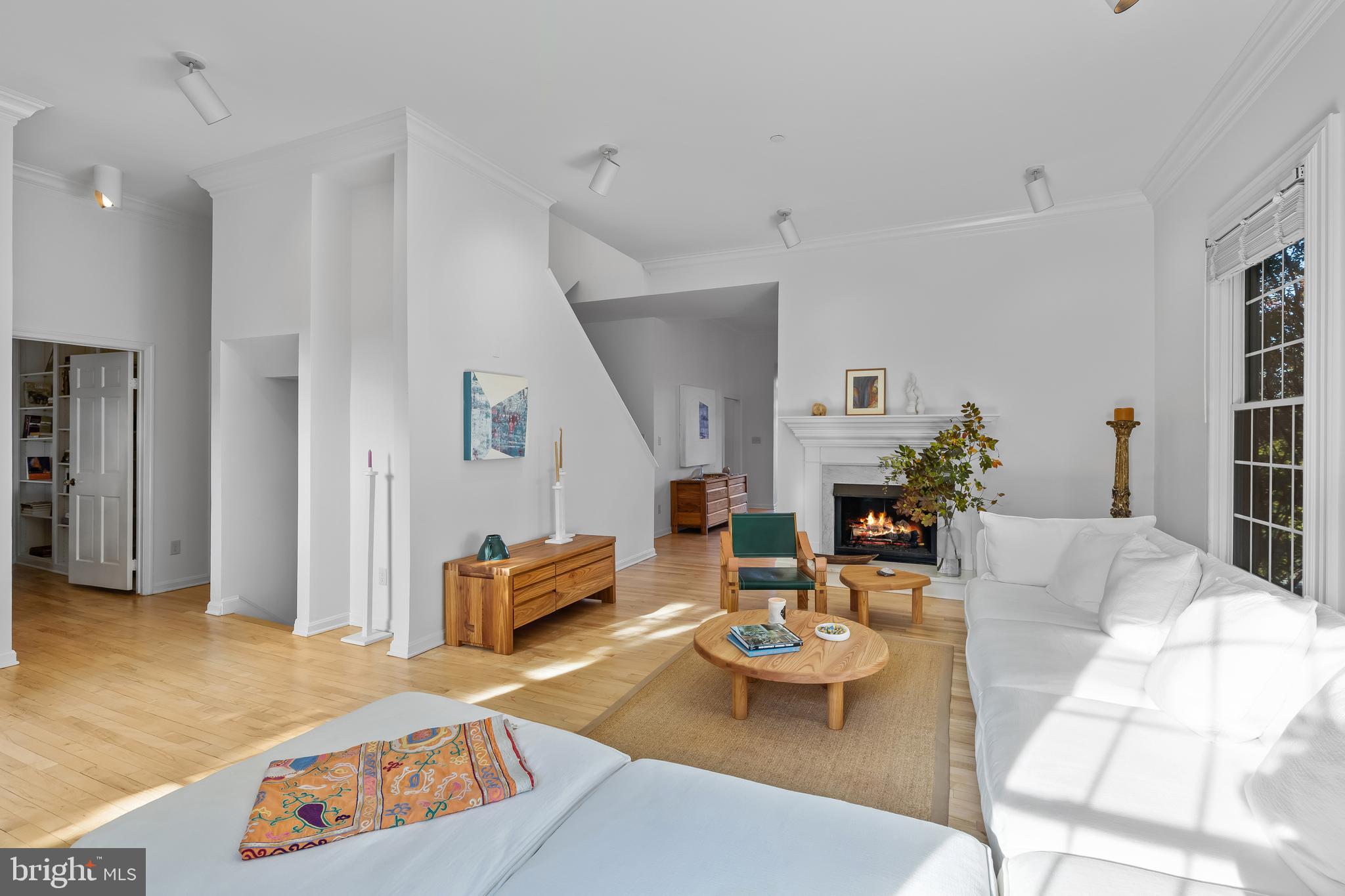 SOUTHGATE HARBOR - Residential