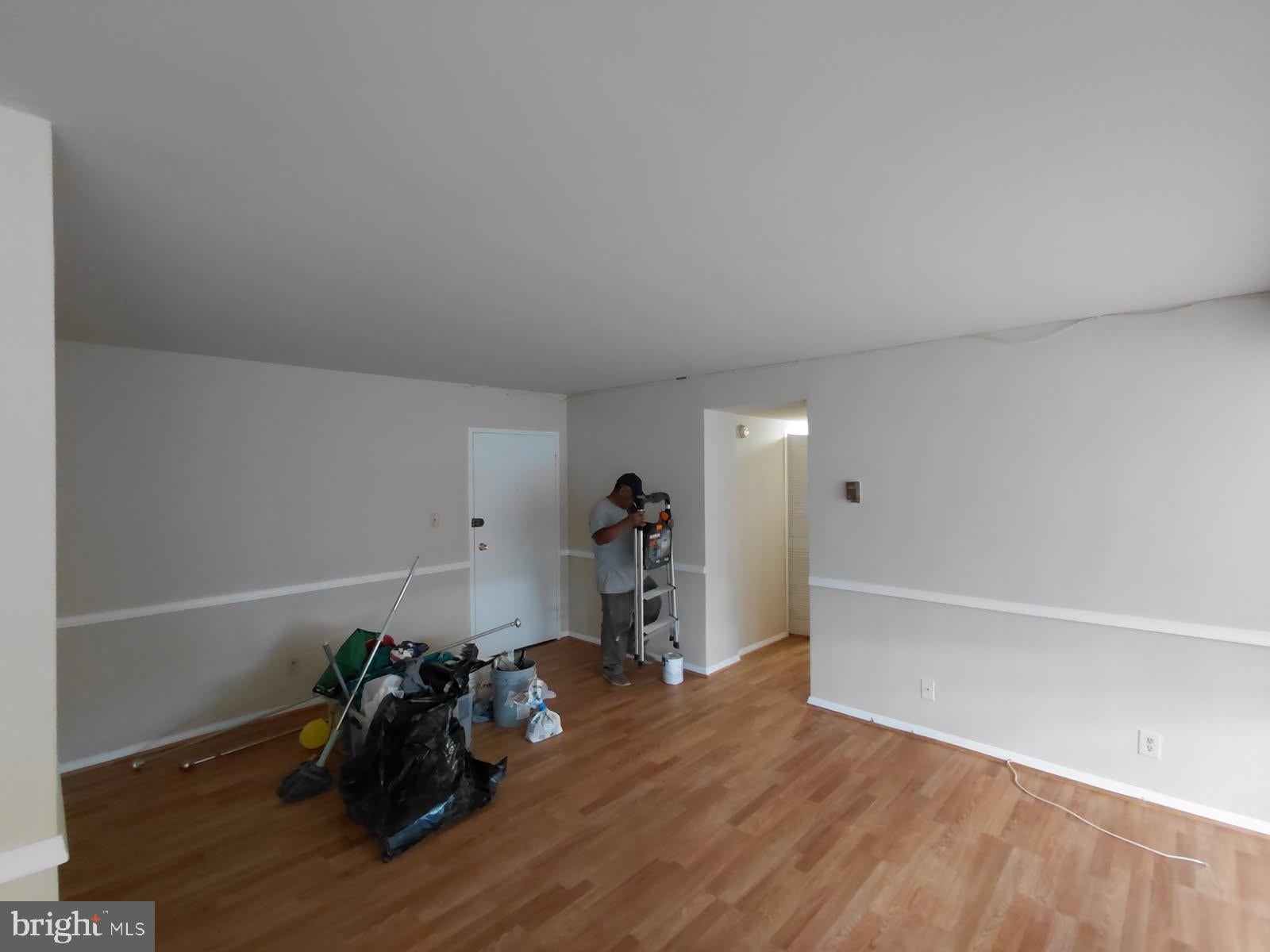 401 ARMISTEAD STREET 205