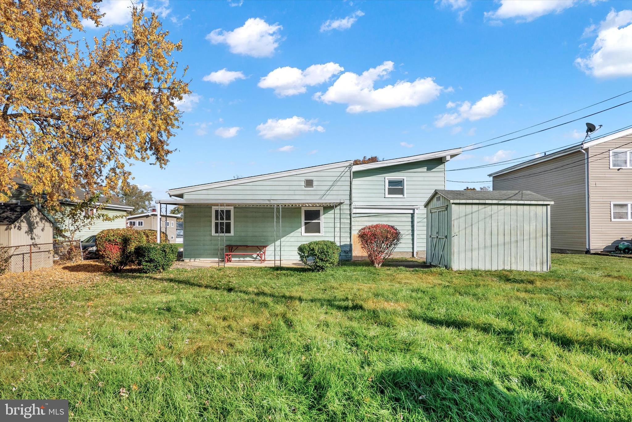 WOODMOOR ESTATES - Residential