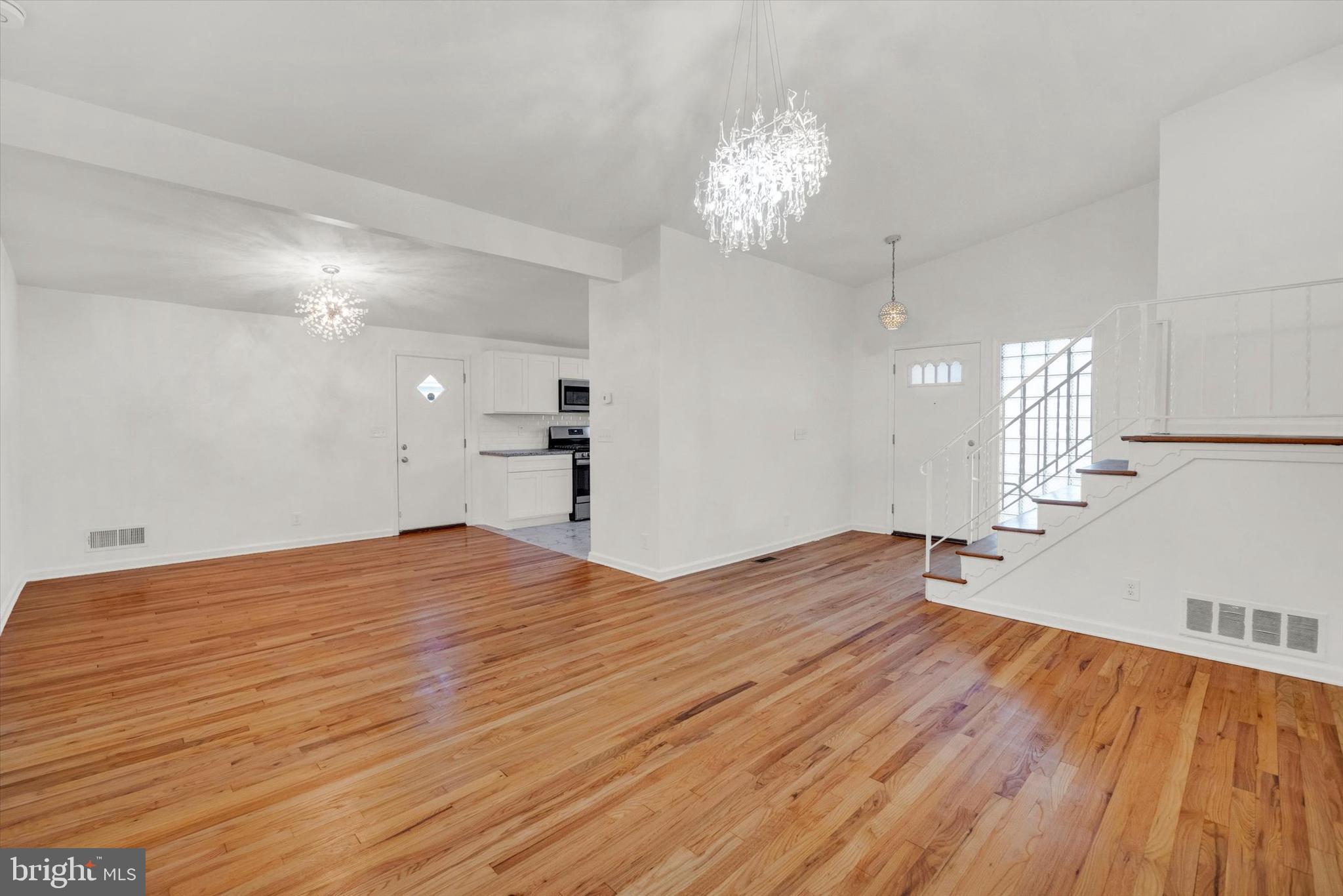 WOODMOOR ESTATES - Residential