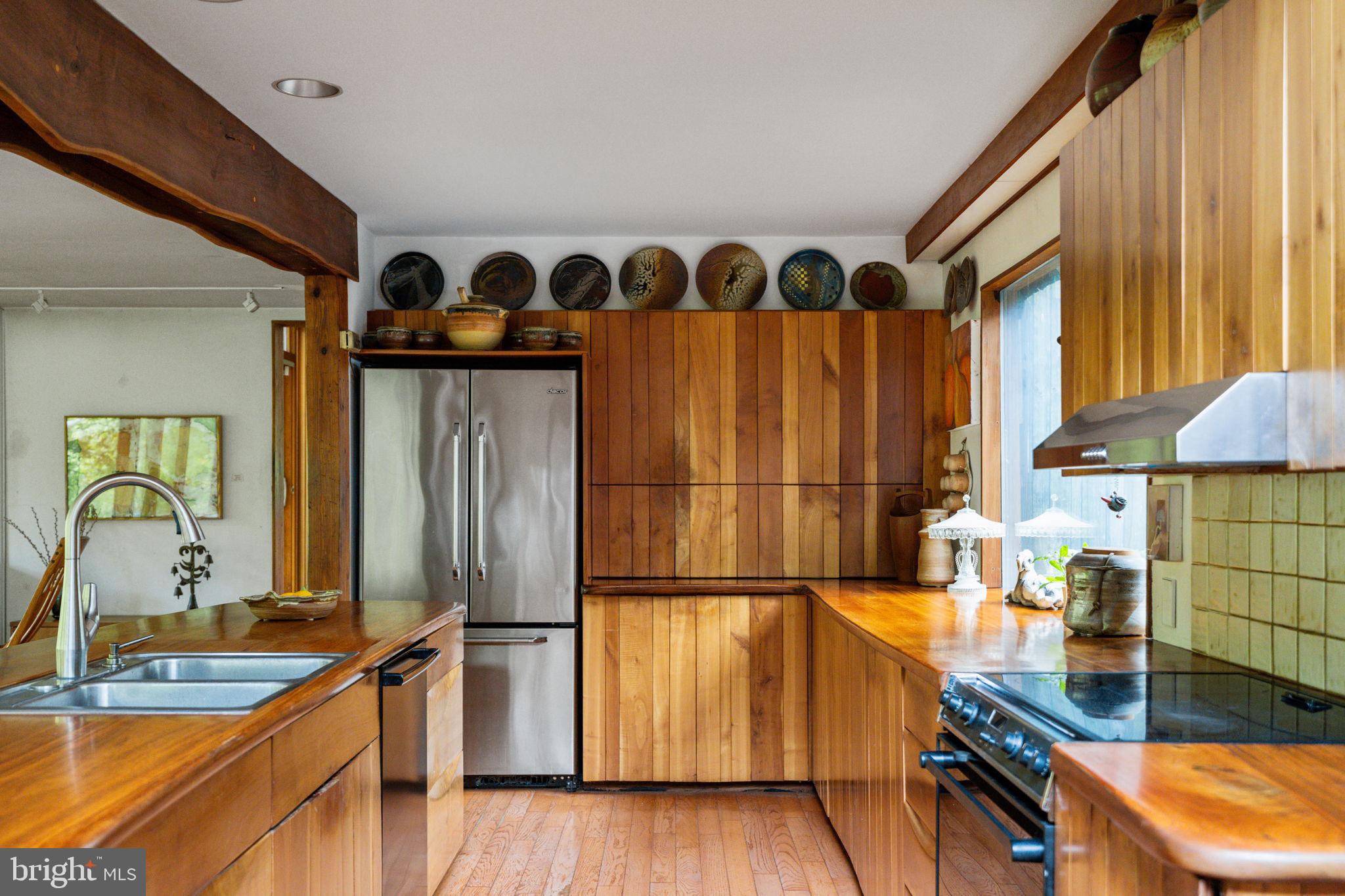 RADNOR HUNT - Residential