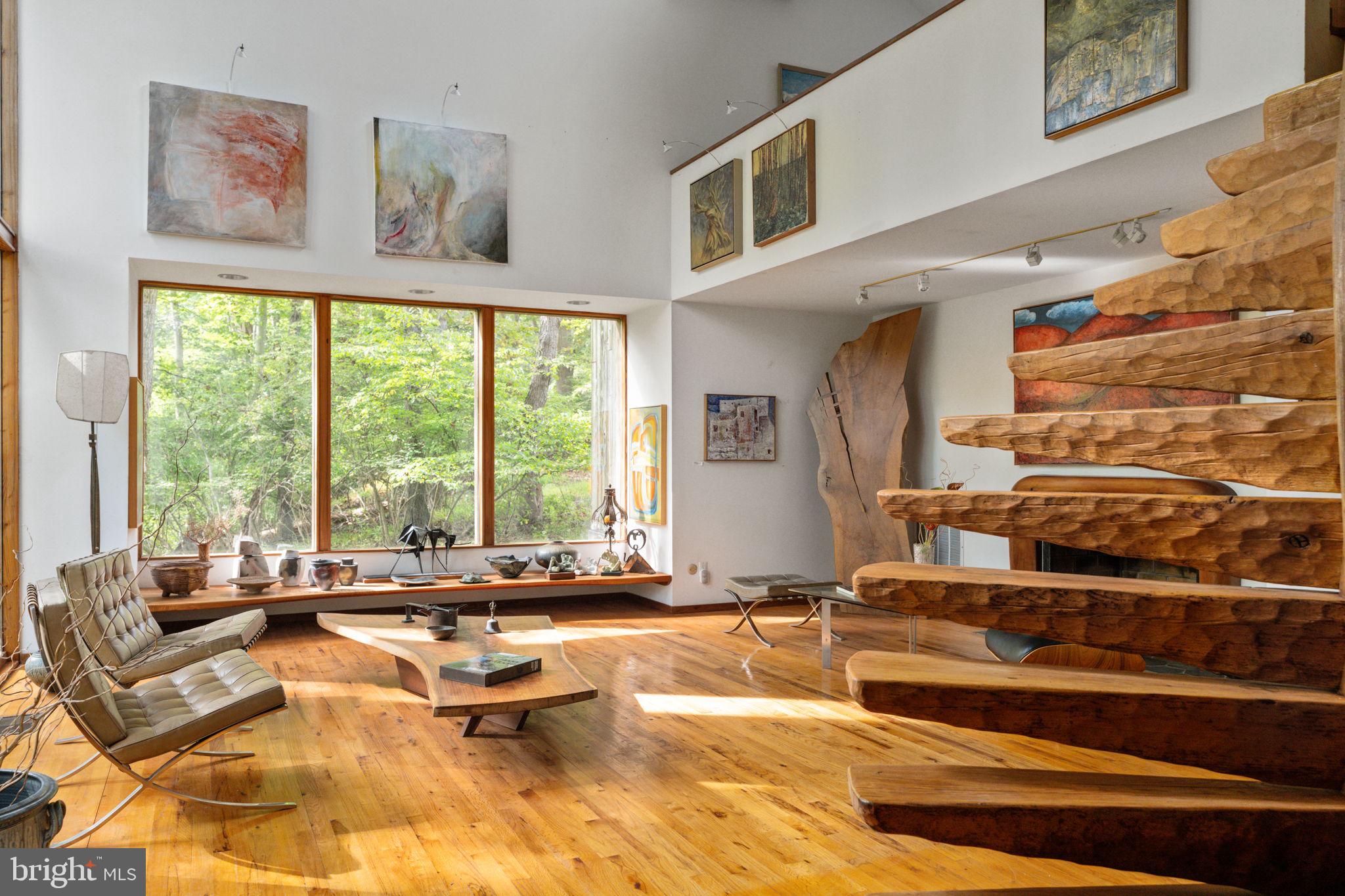 RADNOR HUNT - Residential