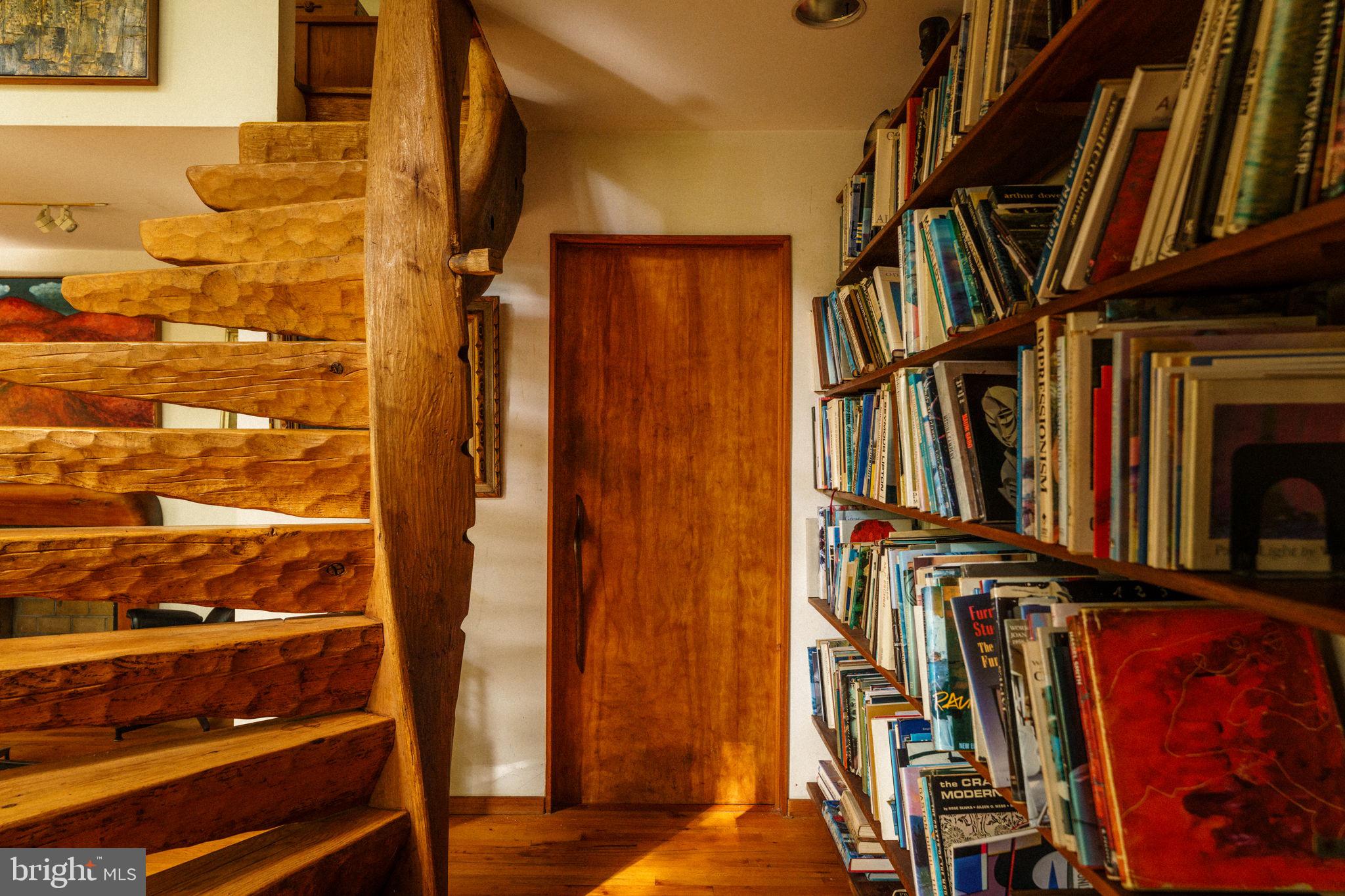 RADNOR HUNT - Residential