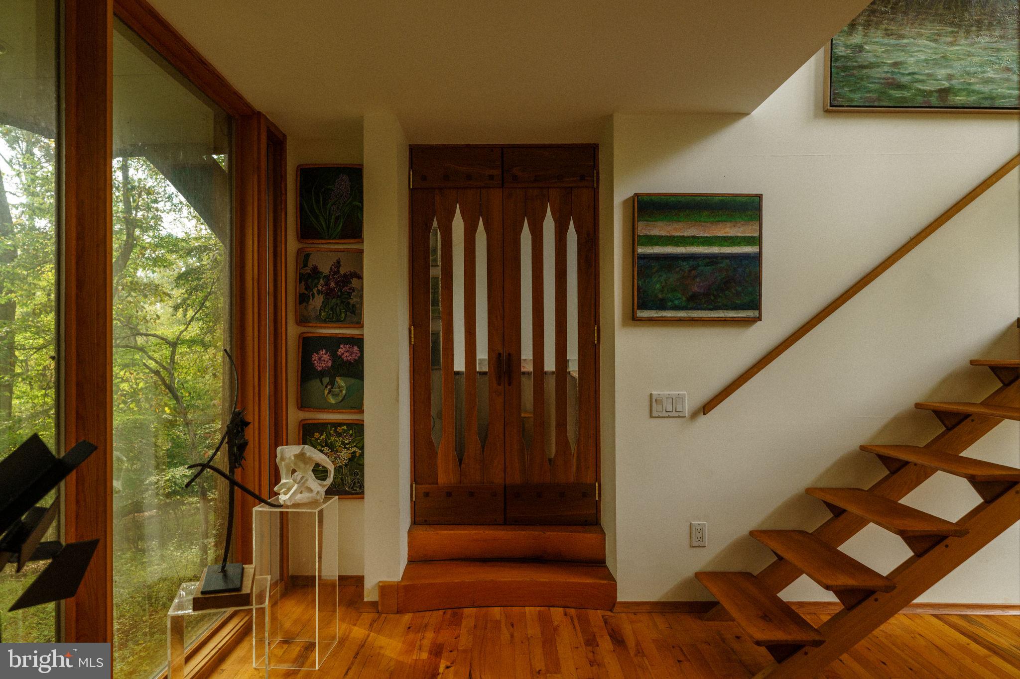 RADNOR HUNT - Residential