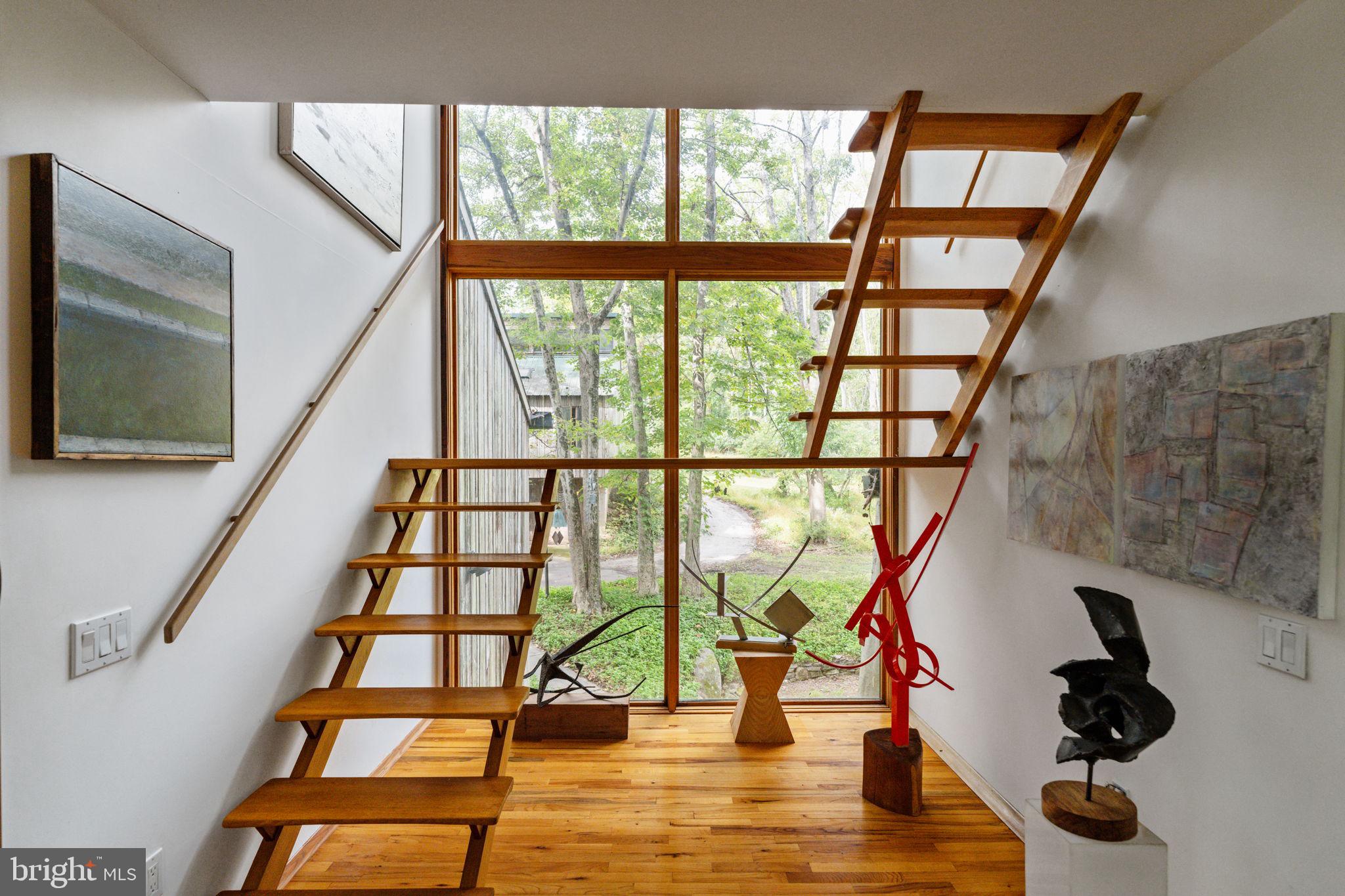 RADNOR HUNT - Residential