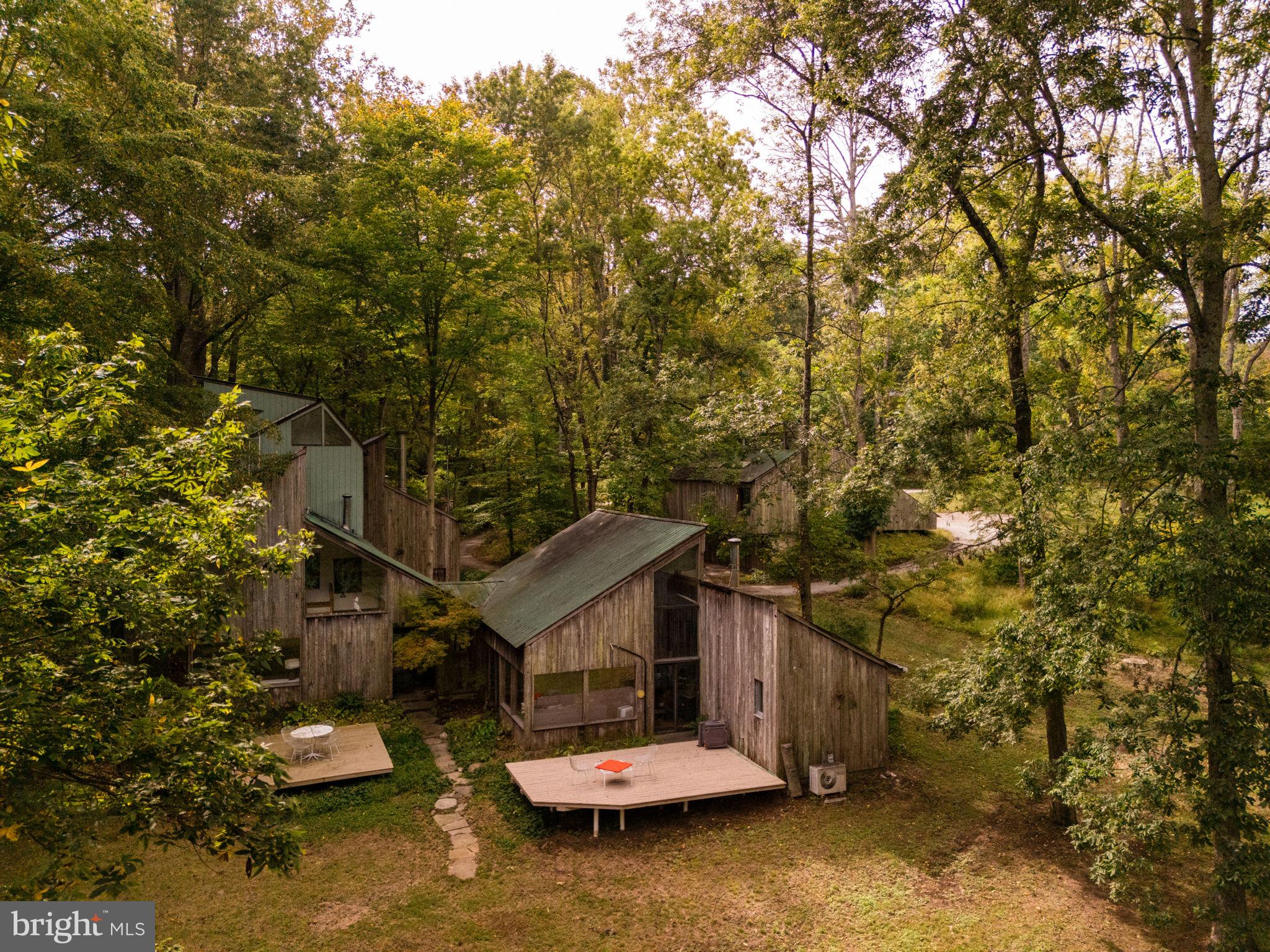 RADNOR HUNT - Residential