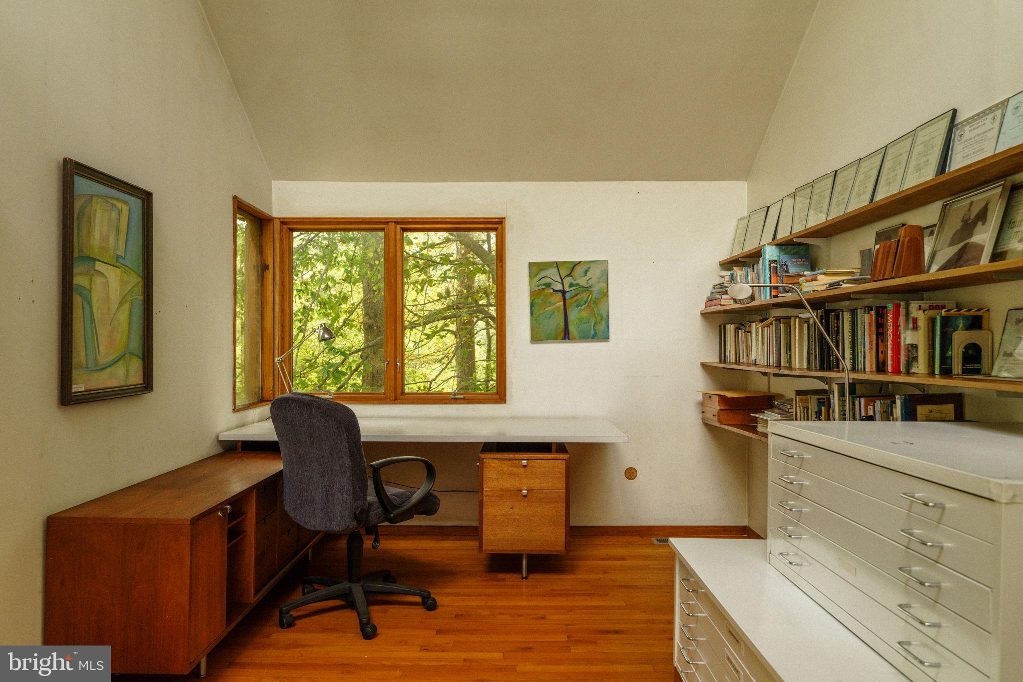 RADNOR HUNT - Residential