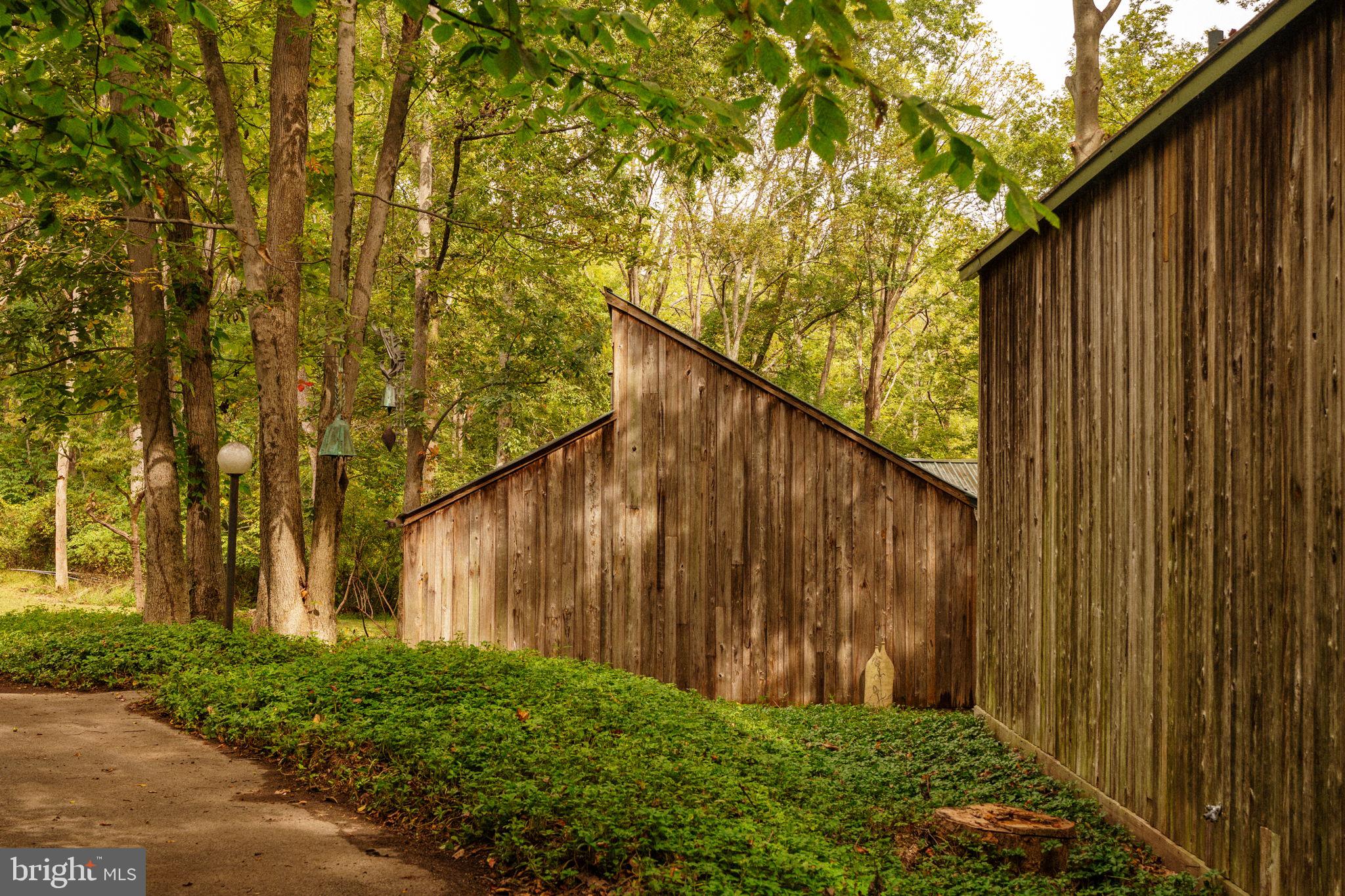 RADNOR HUNT - Residential