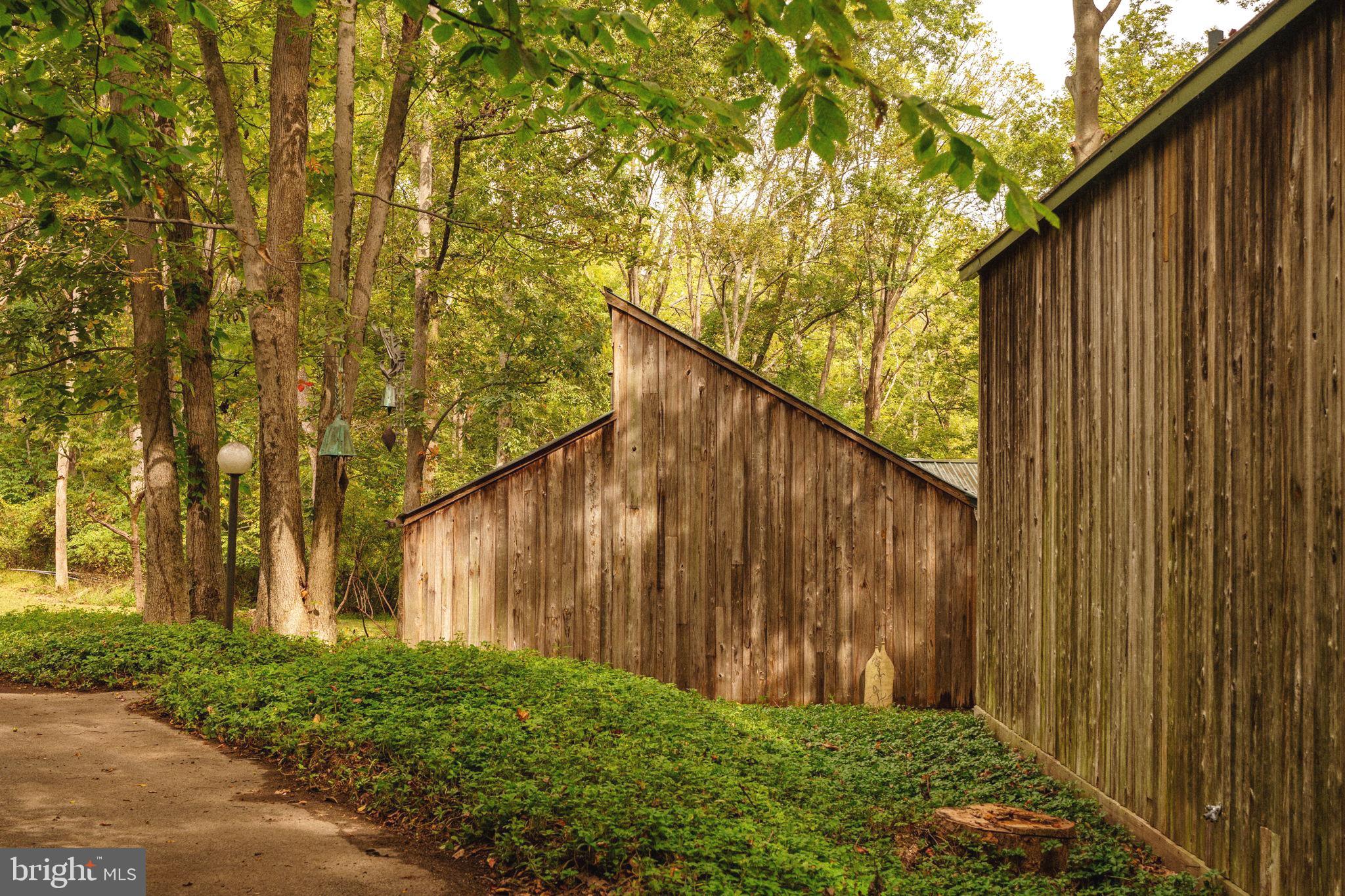 RADNOR HUNT - Residential