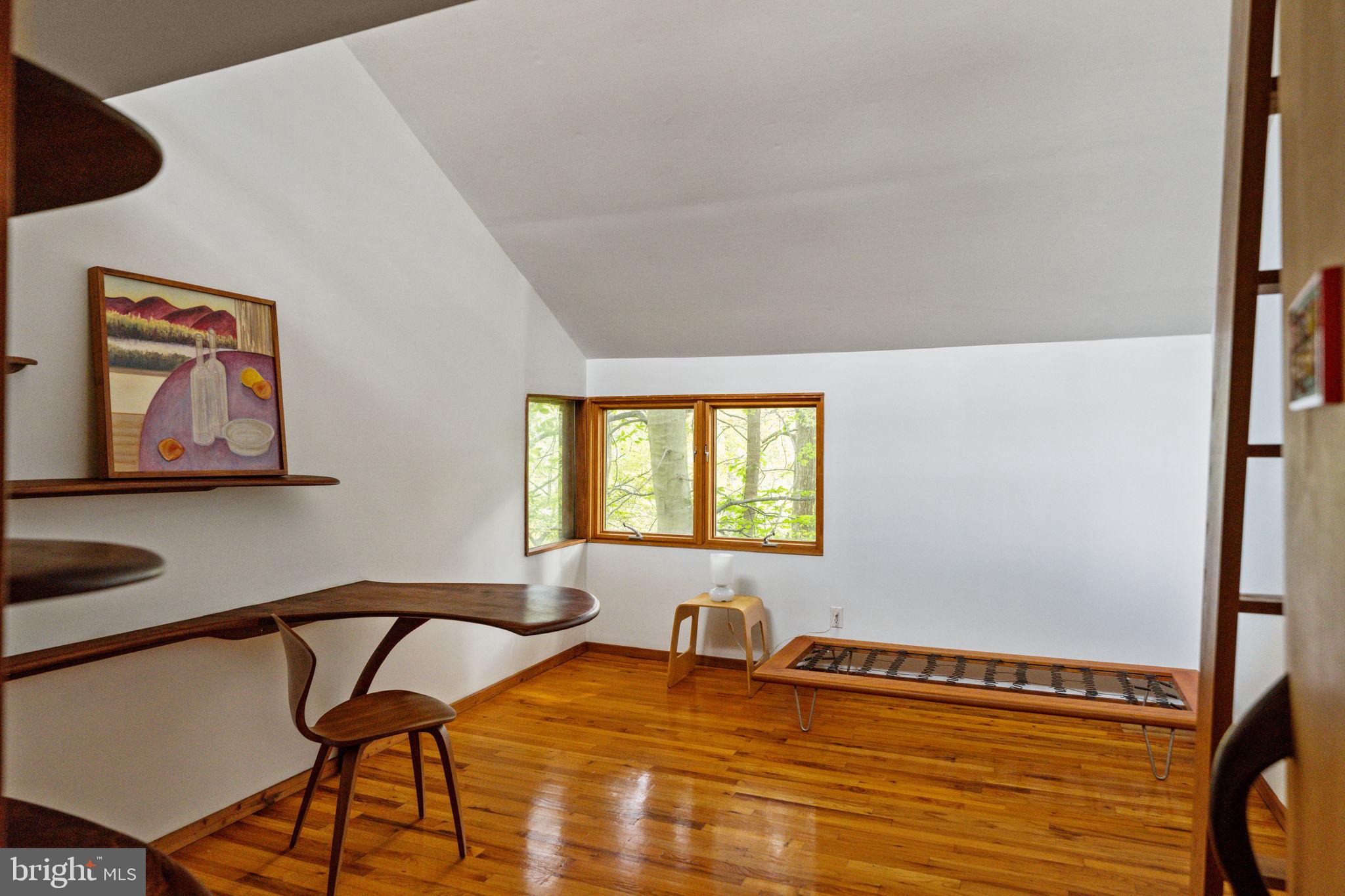 RADNOR HUNT - Residential
