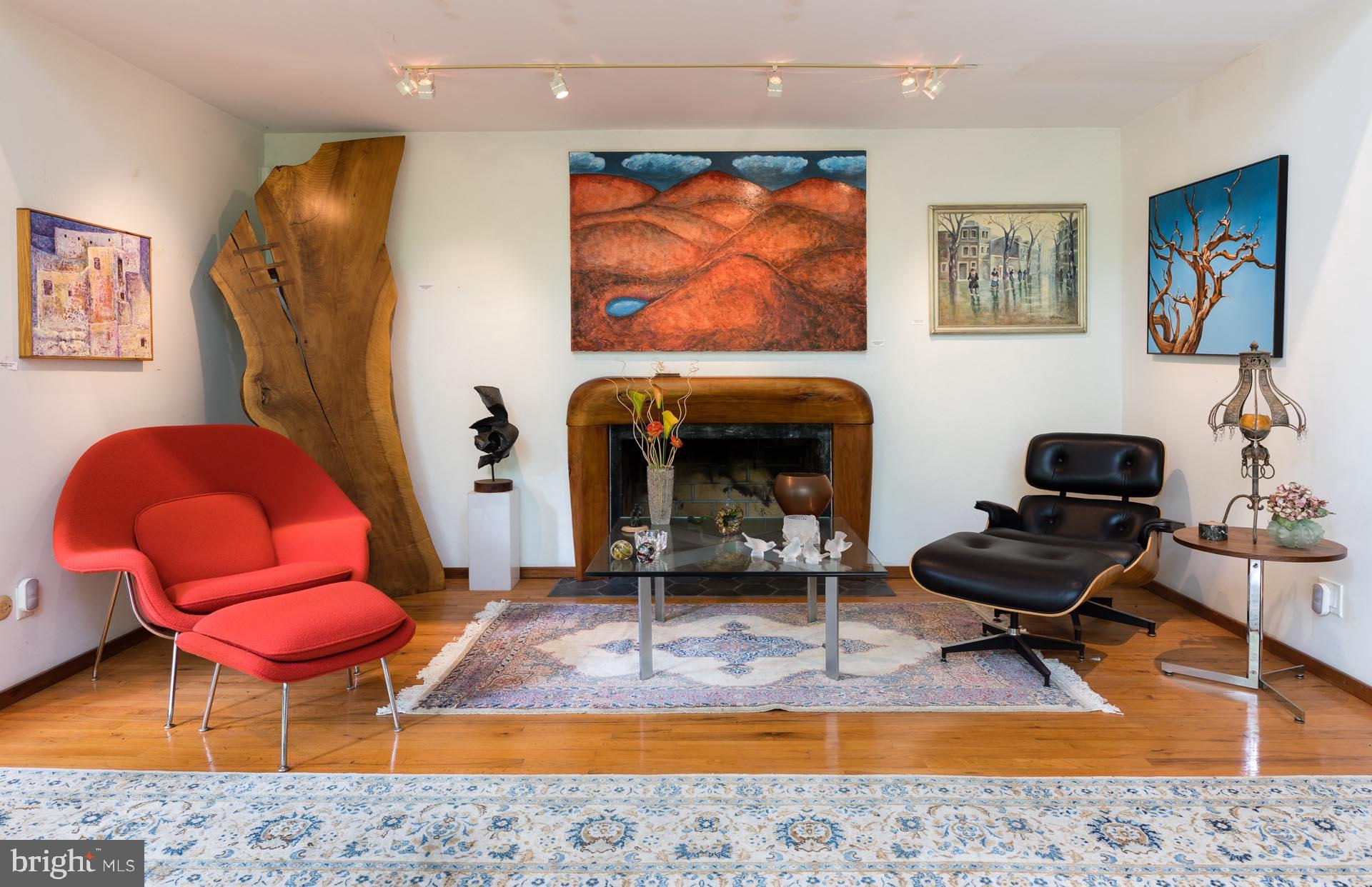 RADNOR HUNT - Residential