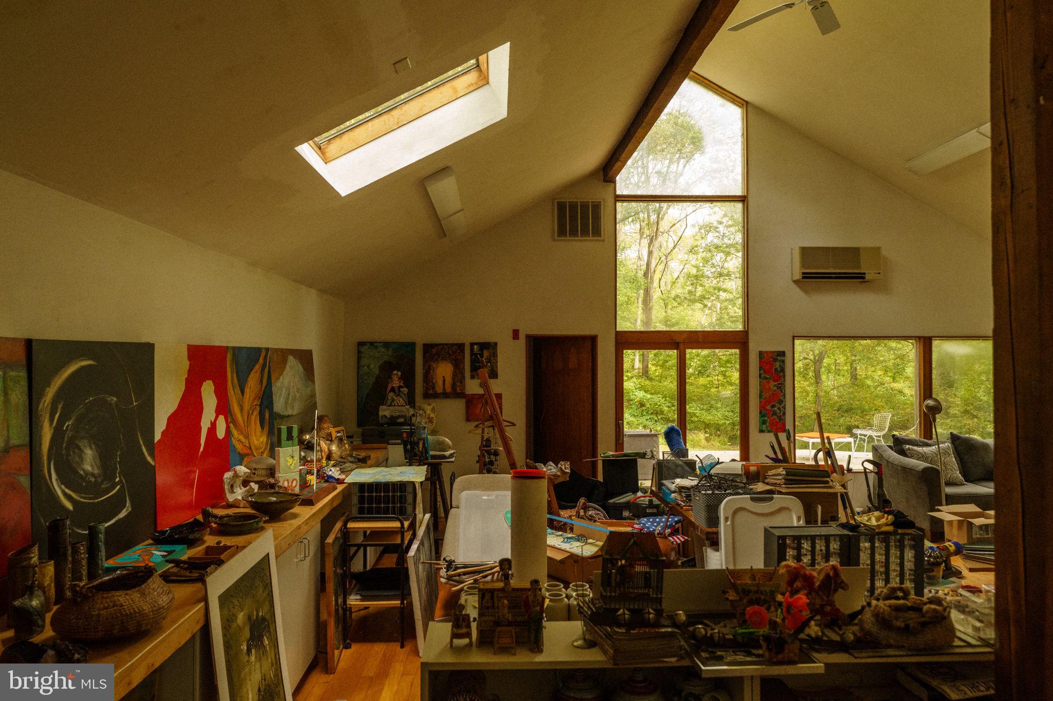 RADNOR HUNT - Residential