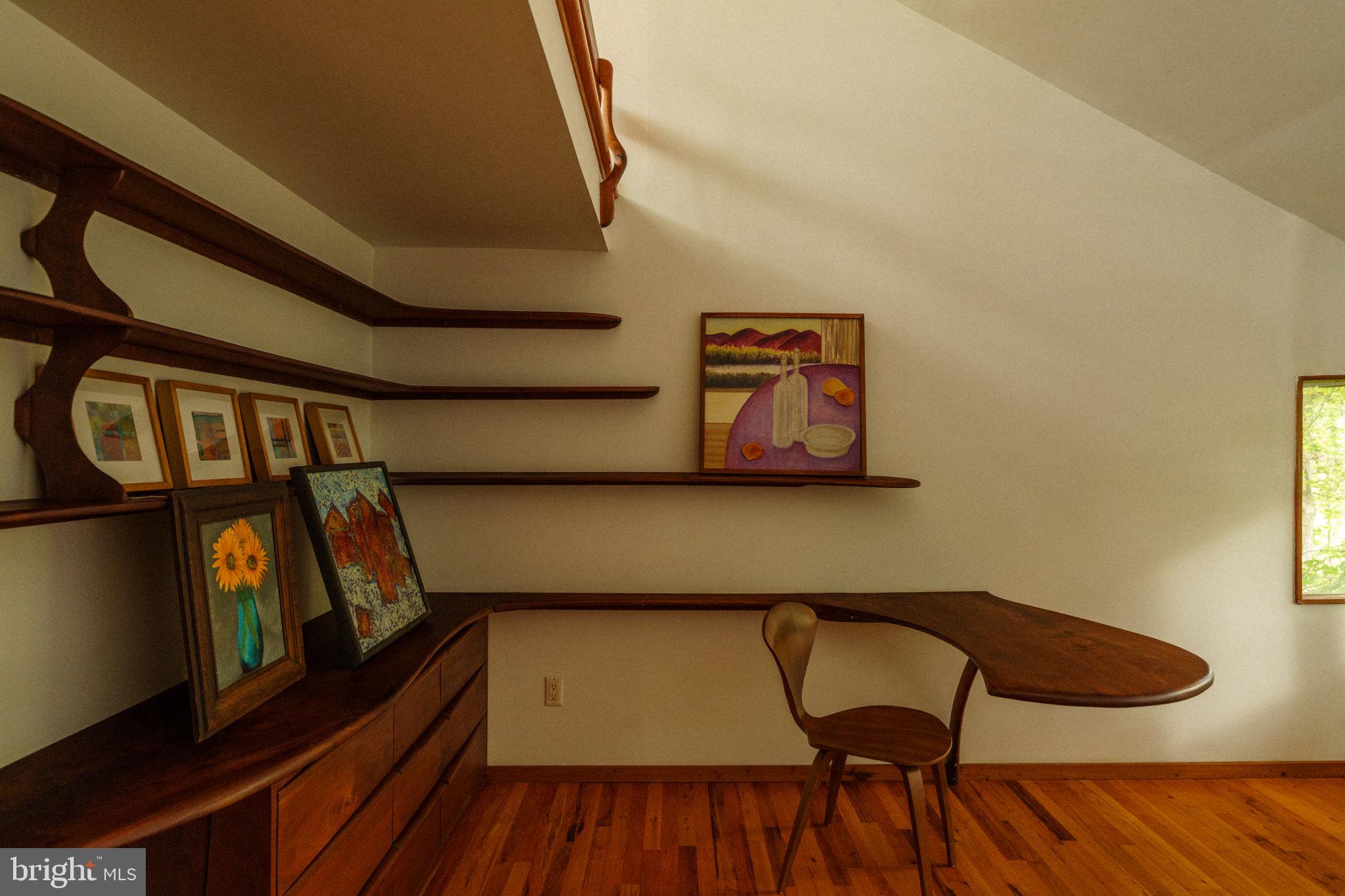 RADNOR HUNT - Residential