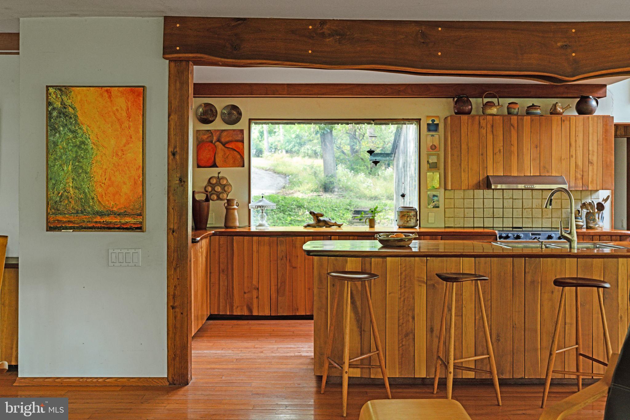 RADNOR HUNT - Residential