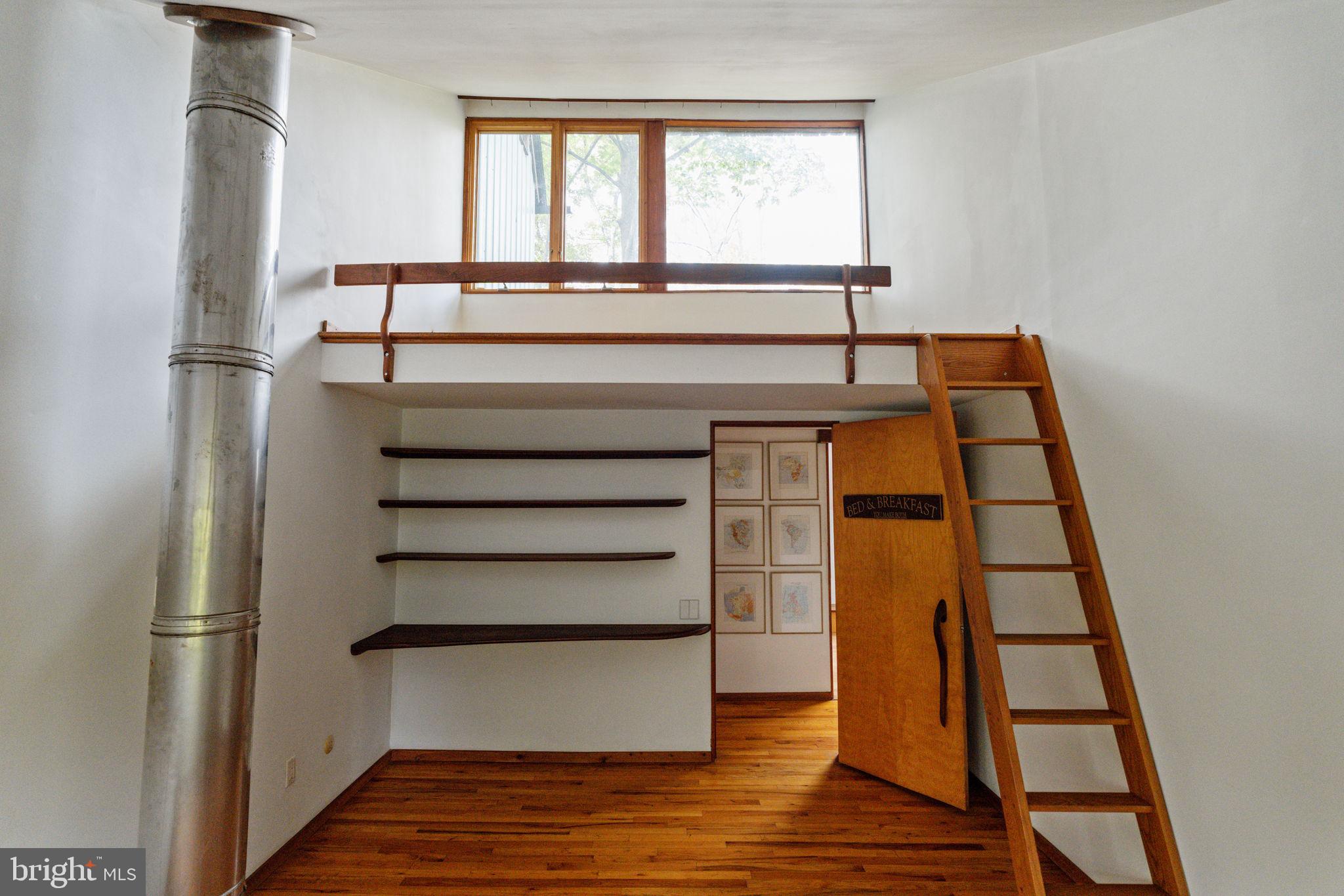 RADNOR HUNT - Residential