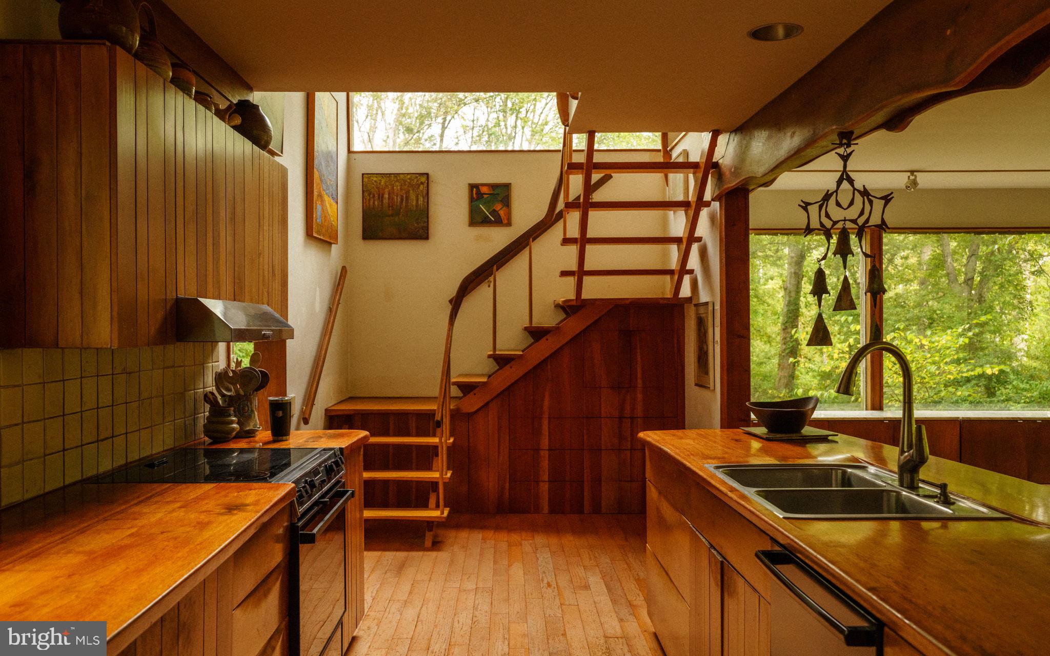 RADNOR HUNT - Residential