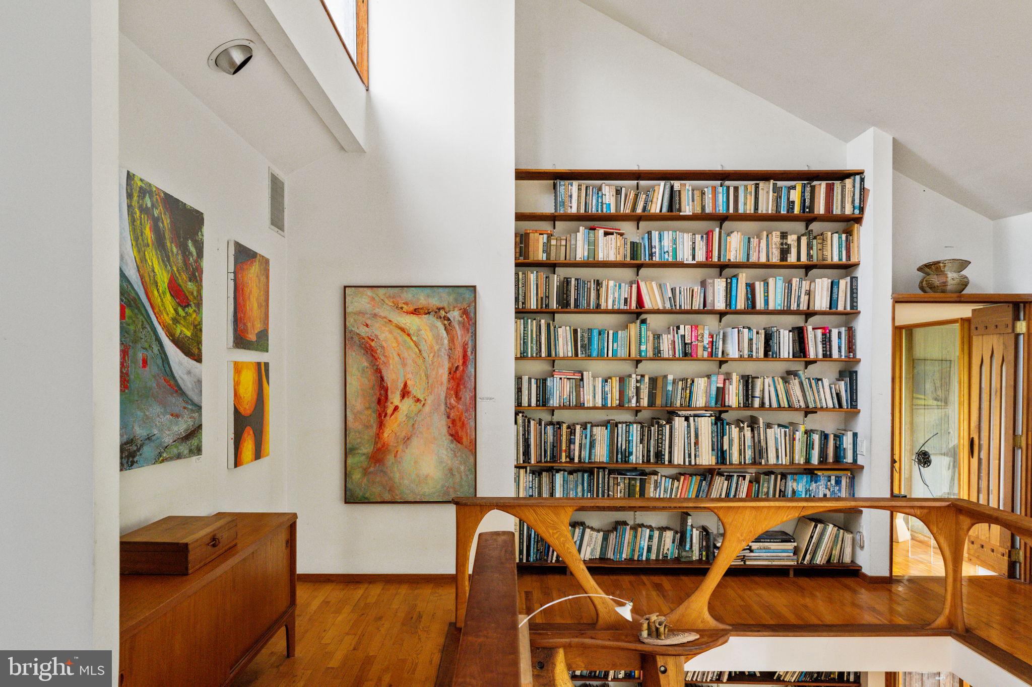 RADNOR HUNT - Residential
