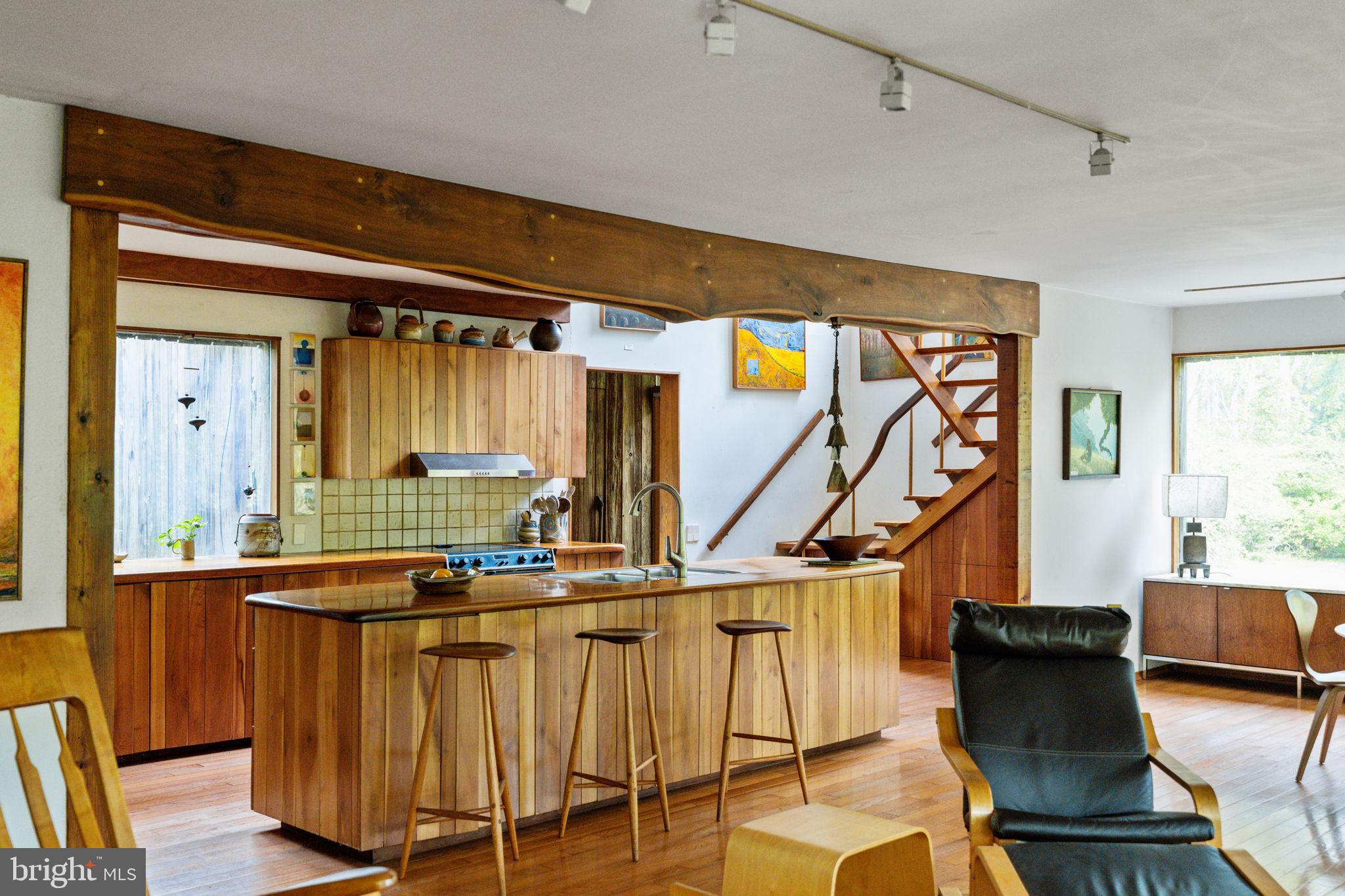 RADNOR HUNT - Residential