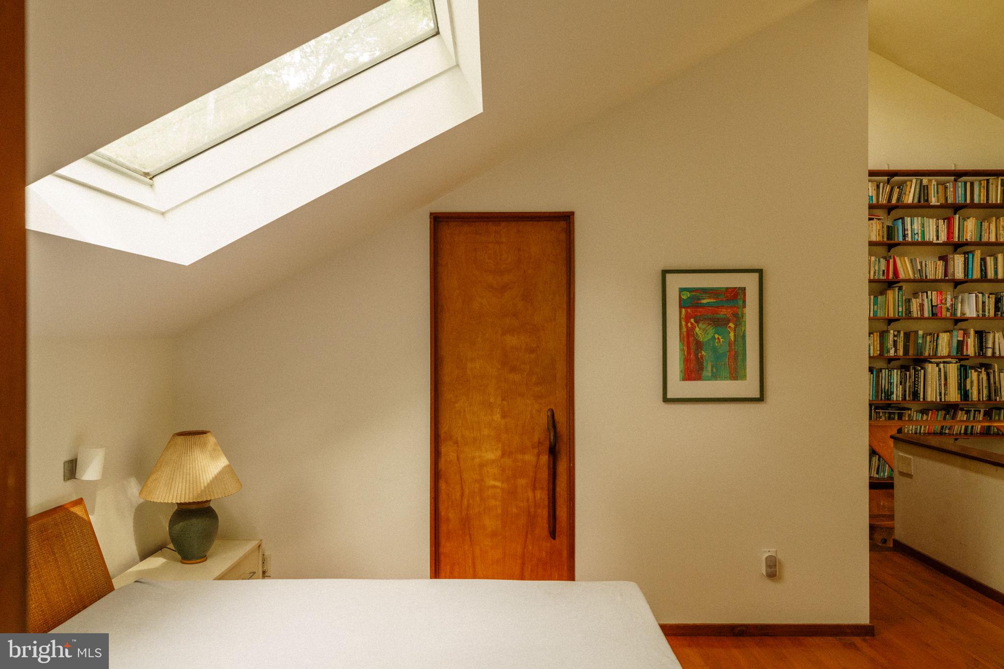 RADNOR HUNT - Residential