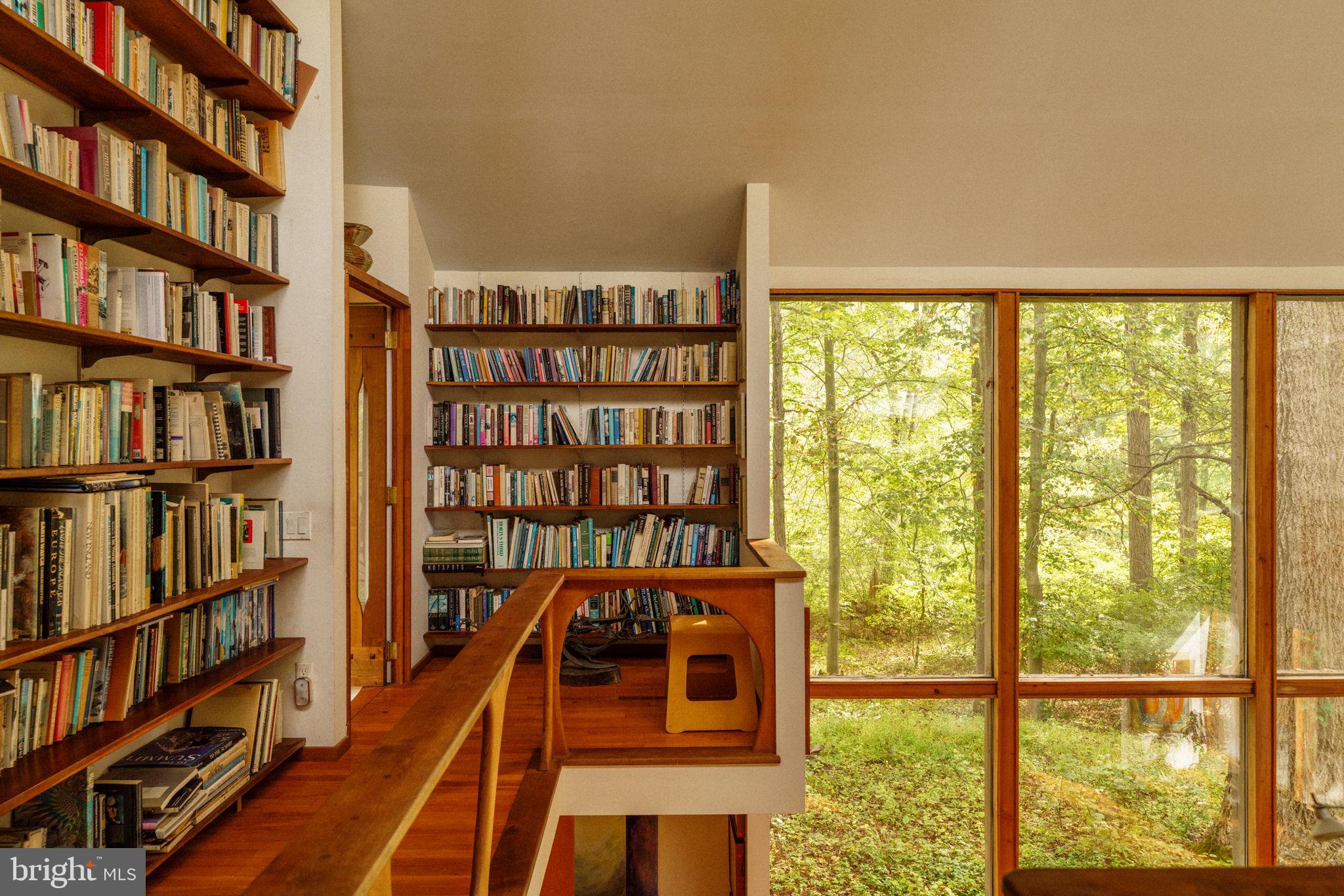 RADNOR HUNT - Residential