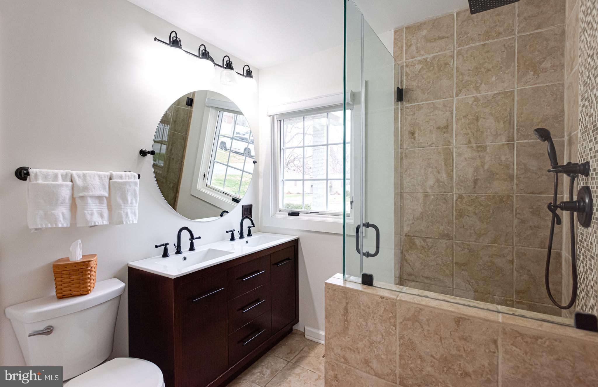 PAOLI GARDENS - Residential