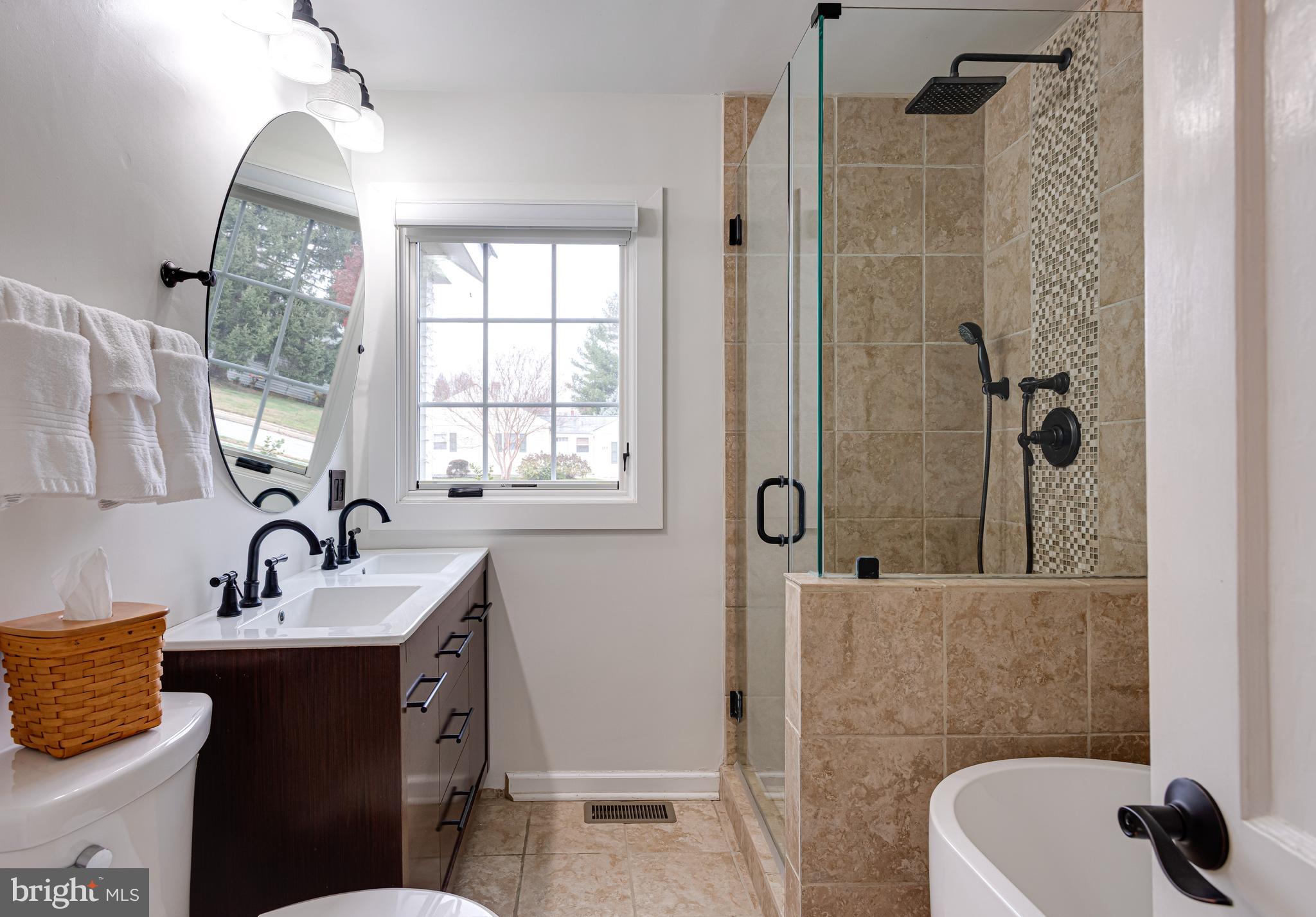 PAOLI GARDENS - Residential