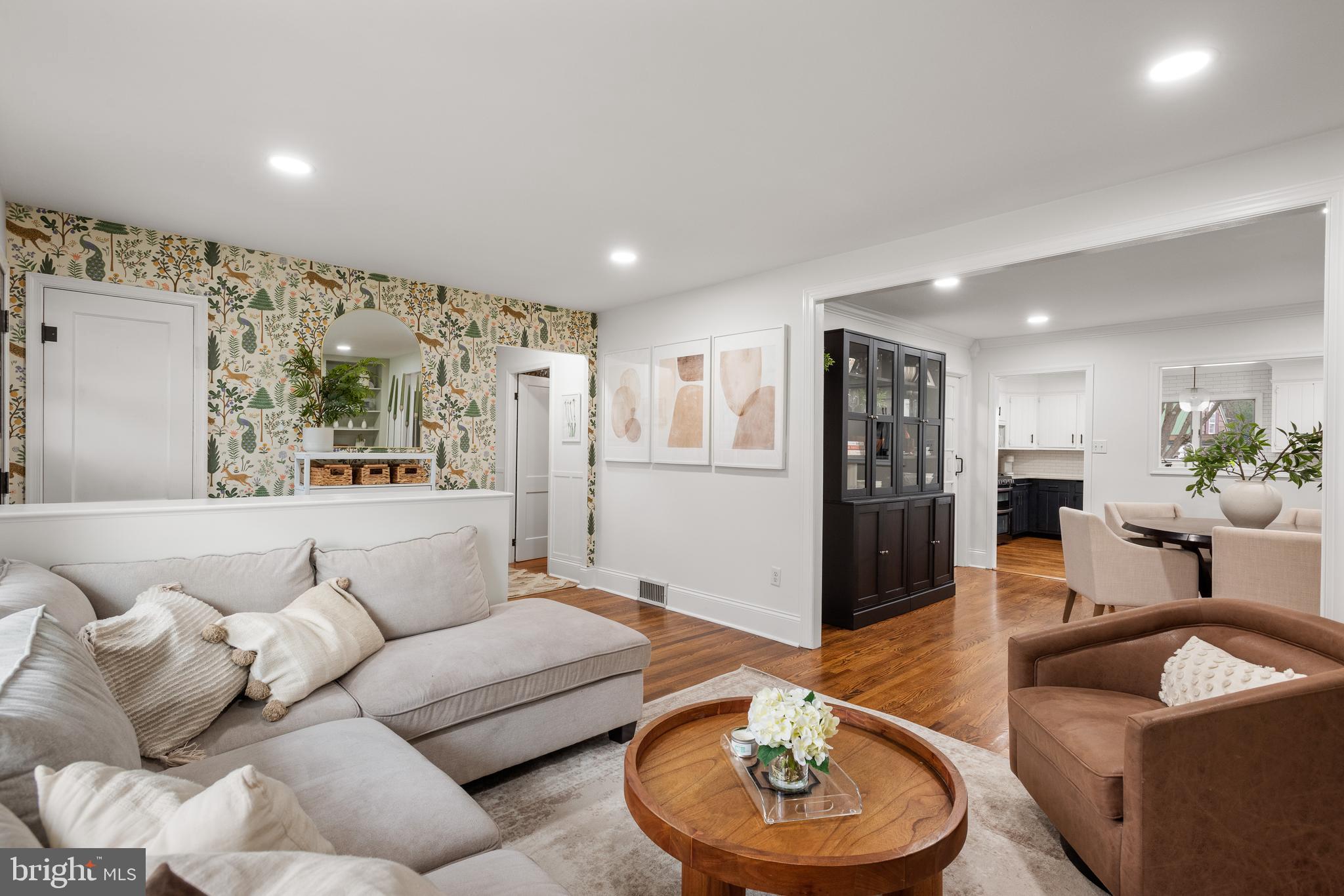 PAOLI GARDENS - Residential