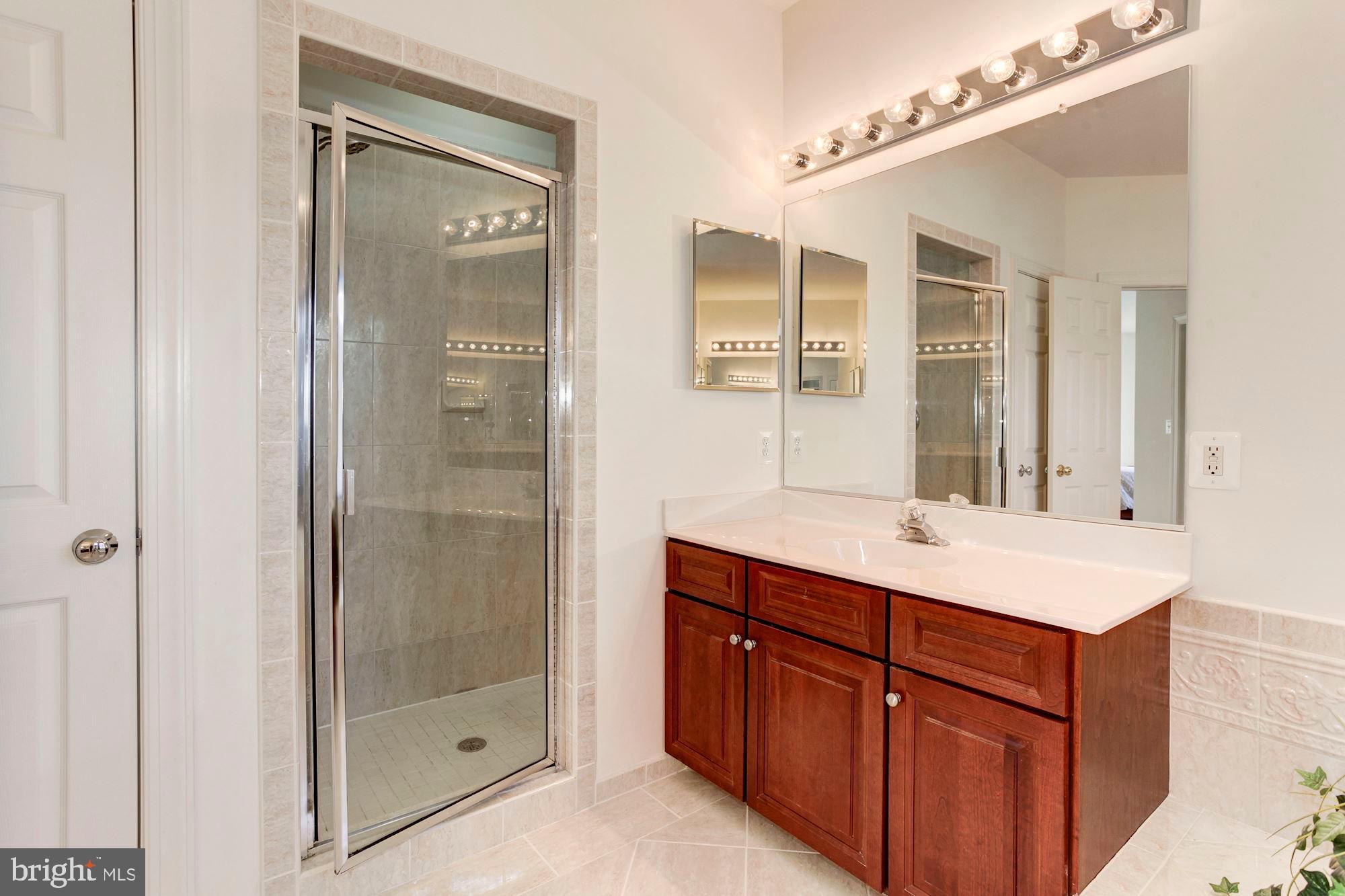 SUMNER LAKE - Residential