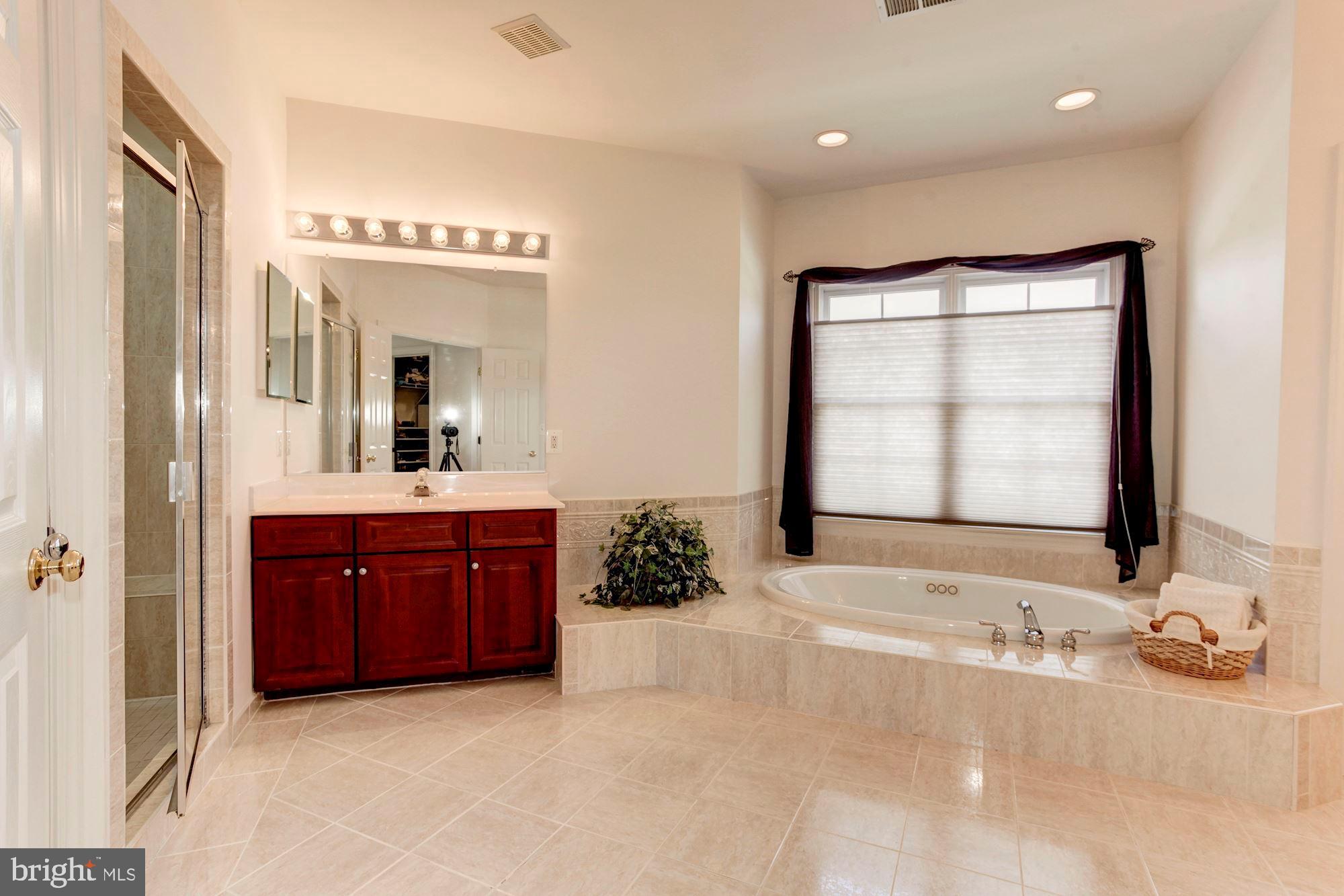 SUMNER LAKE - Residential