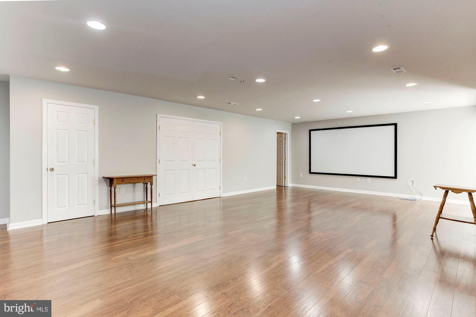 SUMNER LAKE - Residential