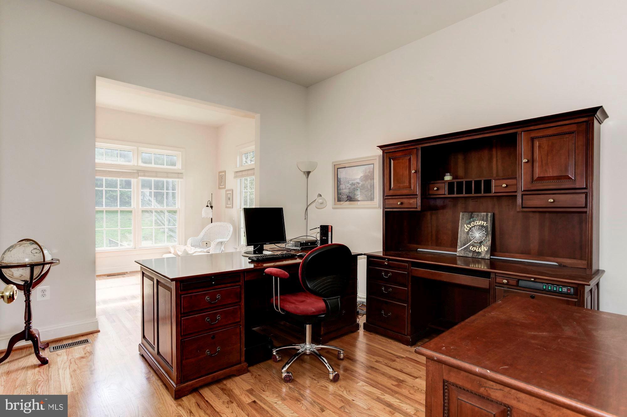 SUMNER LAKE - Residential