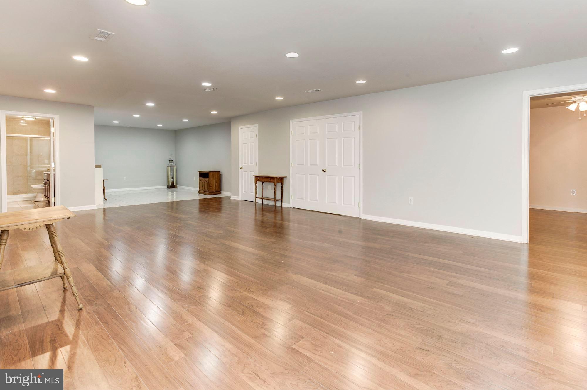 SUMNER LAKE - Residential