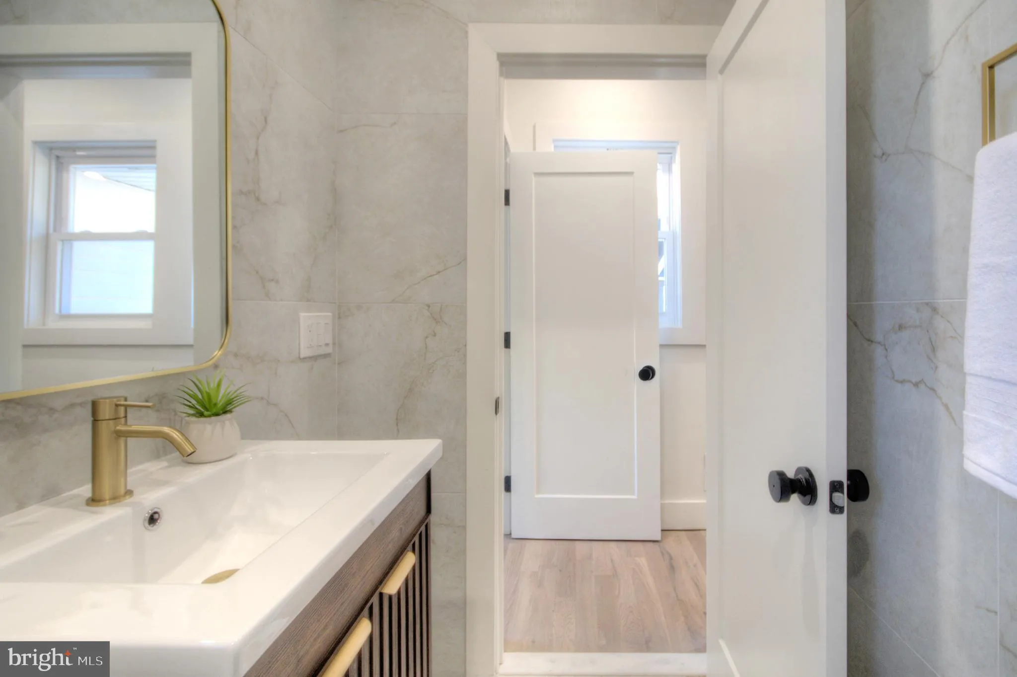 Collingswood, New Jersey 08108, United States, 4 Bedrooms Bedrooms, ,2 BathroomsBathrooms,Residential,Active,253918