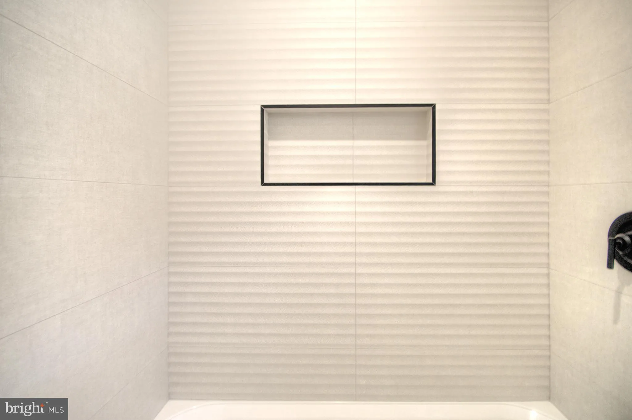 Collingswood, New Jersey 08108, United States, 4 Bedrooms Bedrooms, ,2 BathroomsBathrooms,Residential,Active,253918