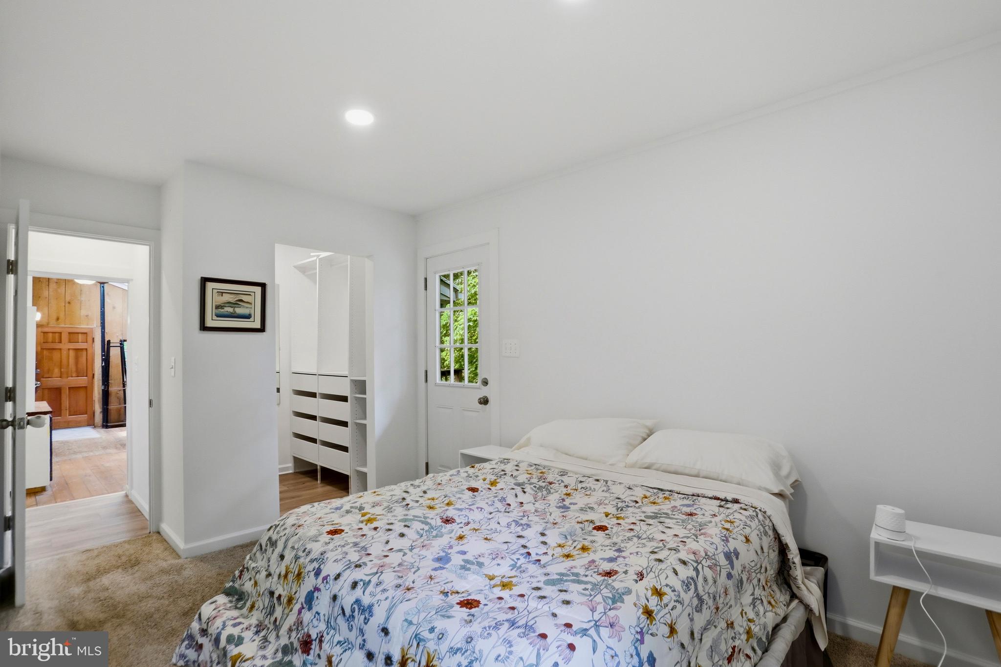 KEYES FERRY ACRES - Residential
