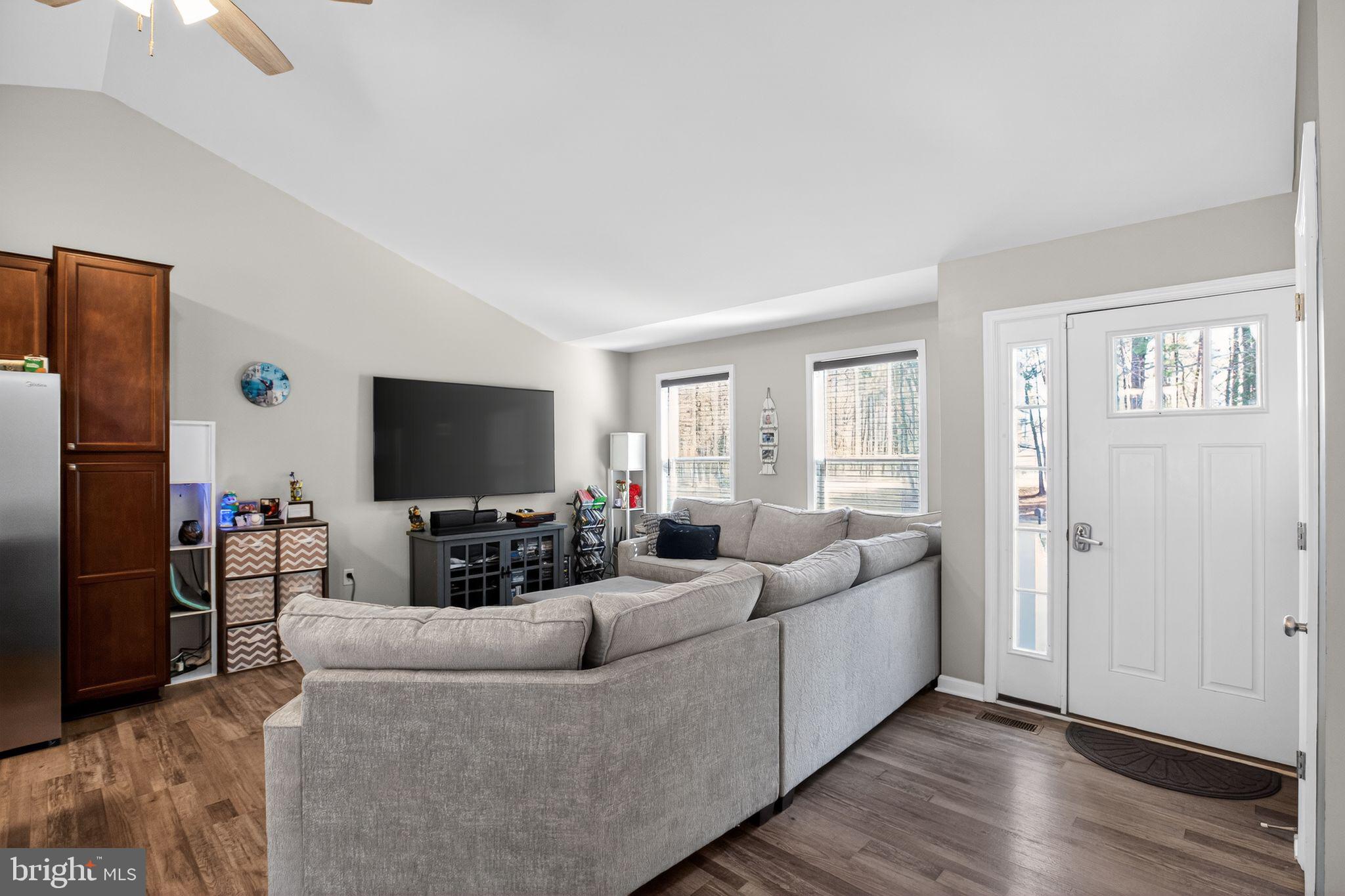 CABIN POINT - Residential